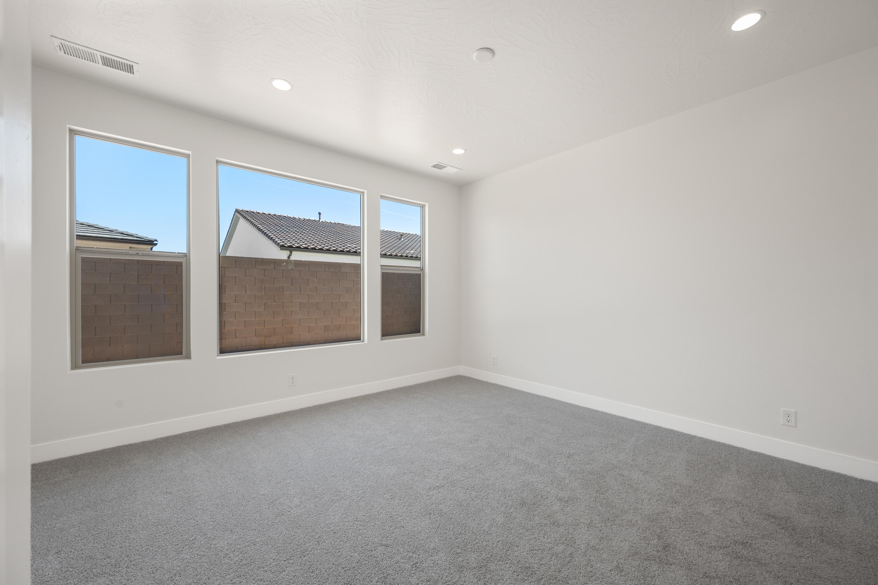 SOLIS AT CORAL CANYON - Residential