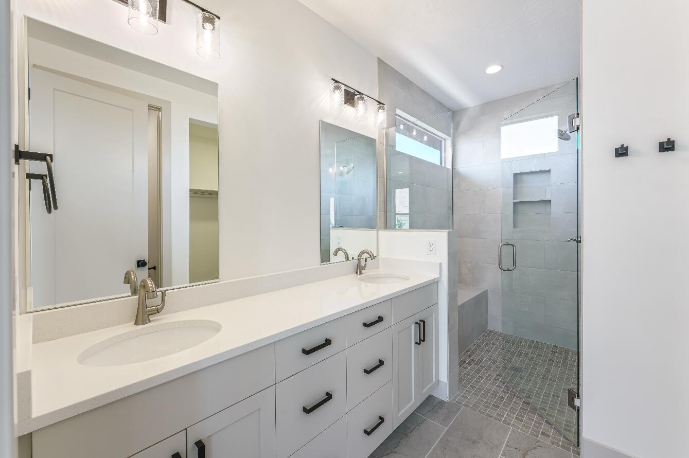 SOLIS AT CORAL CANYON - Residential