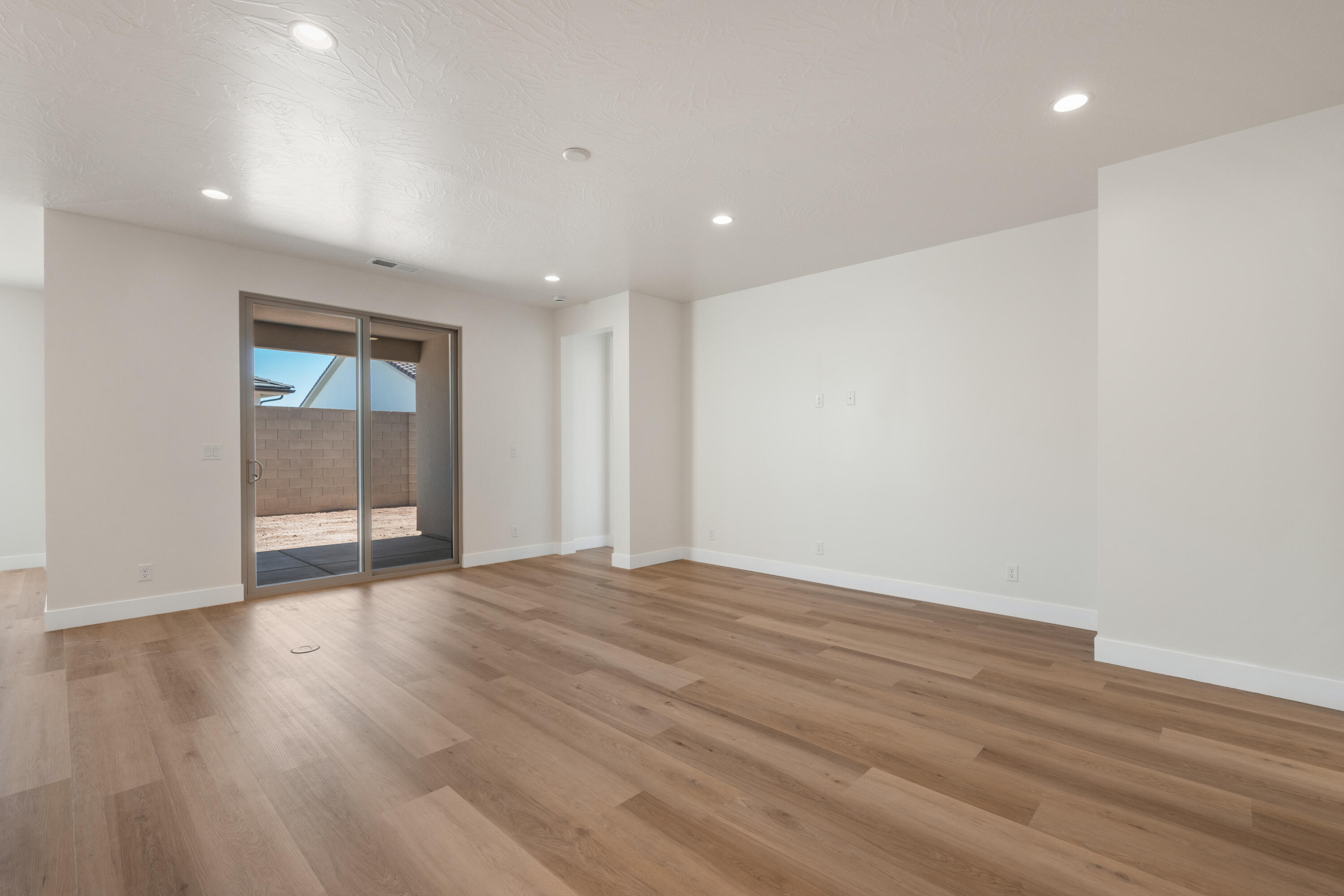 SOLIS AT CORAL CANYON - Residential