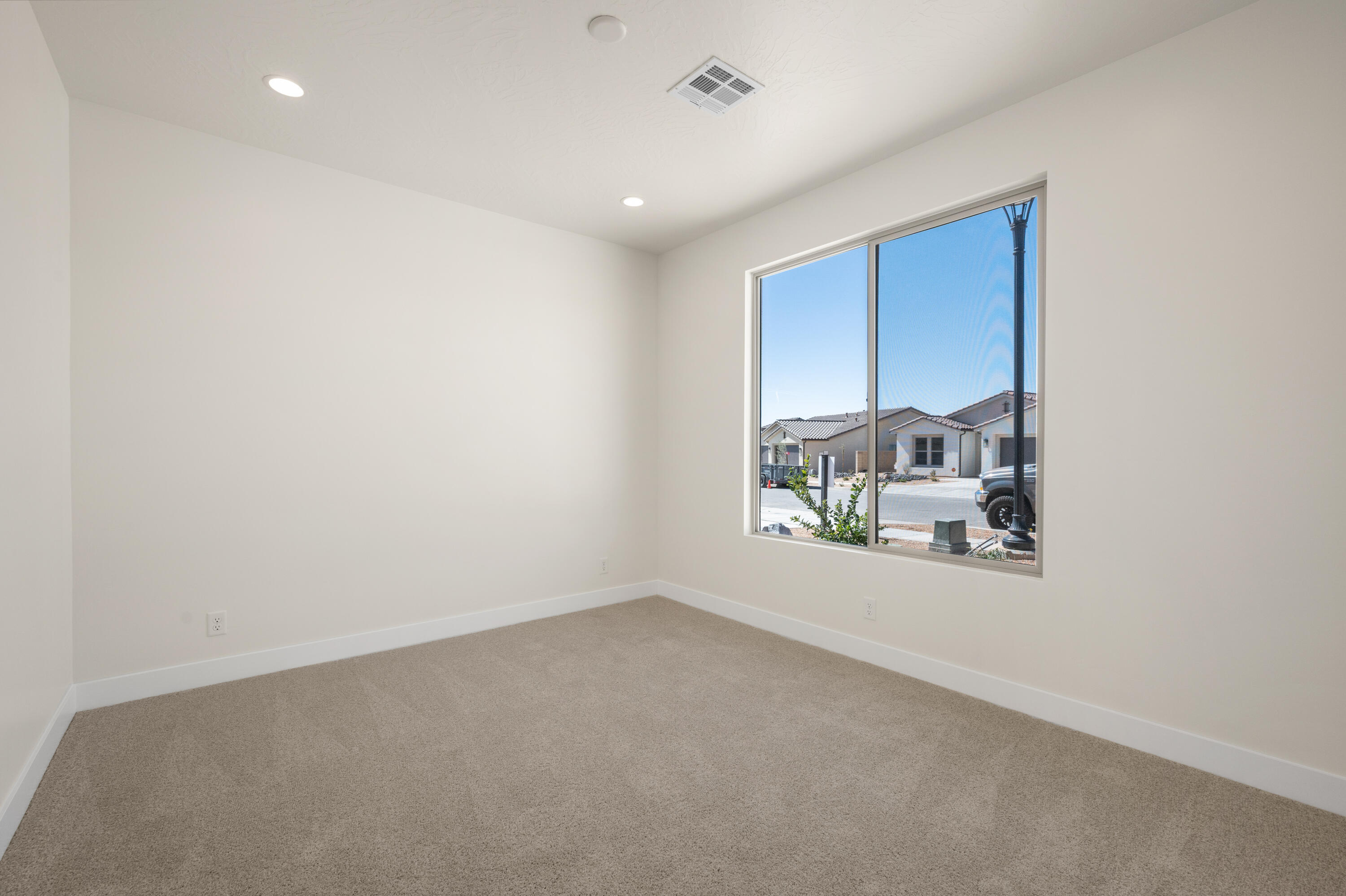 SOLIS AT CORAL CANYON - Residential