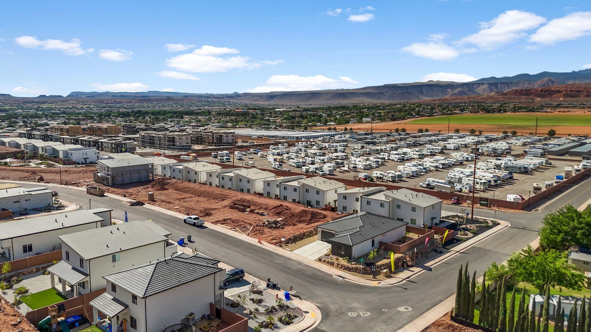 DESERT RIDGE - Residential