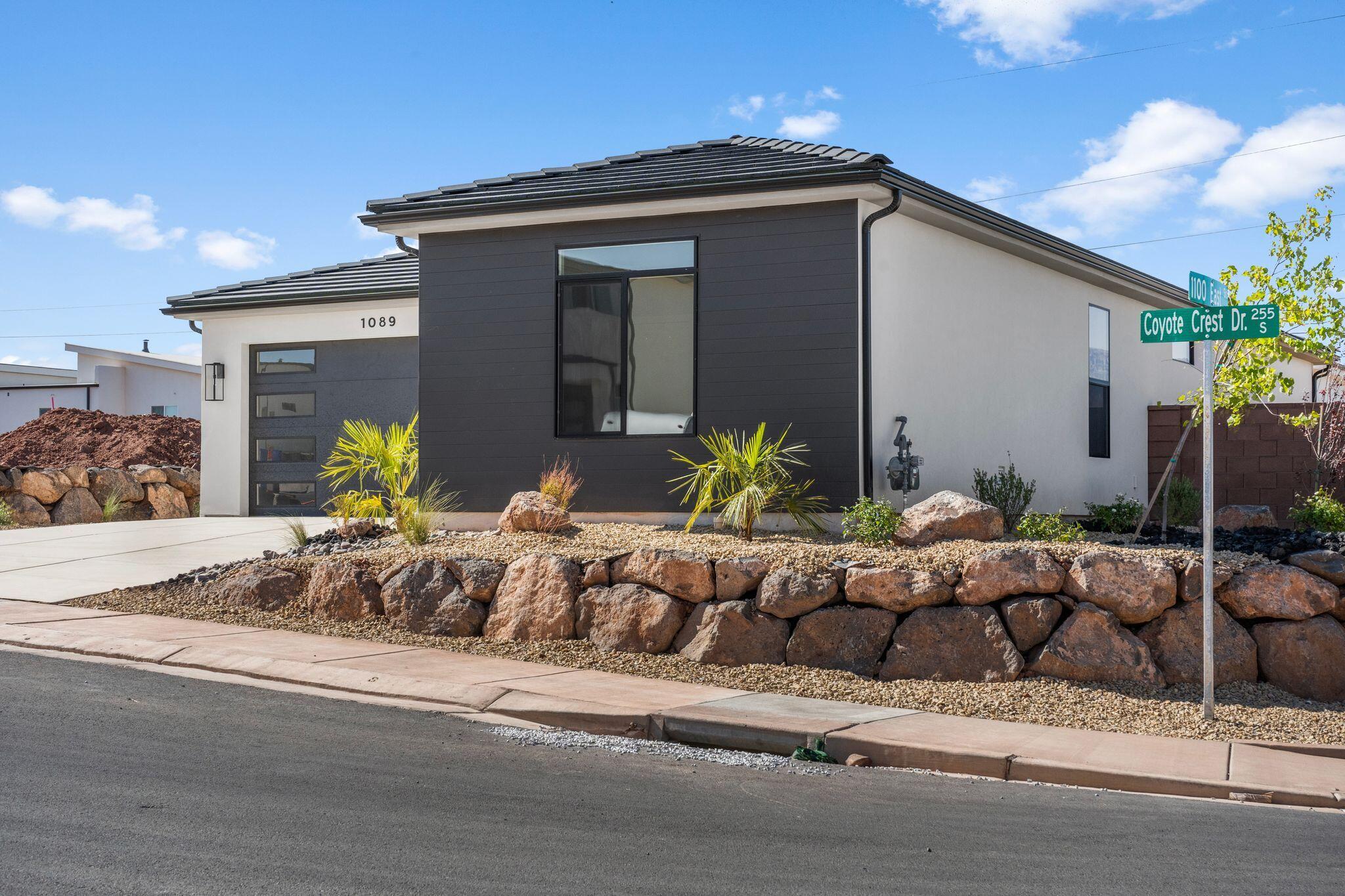 DESERT RIDGE - Residential