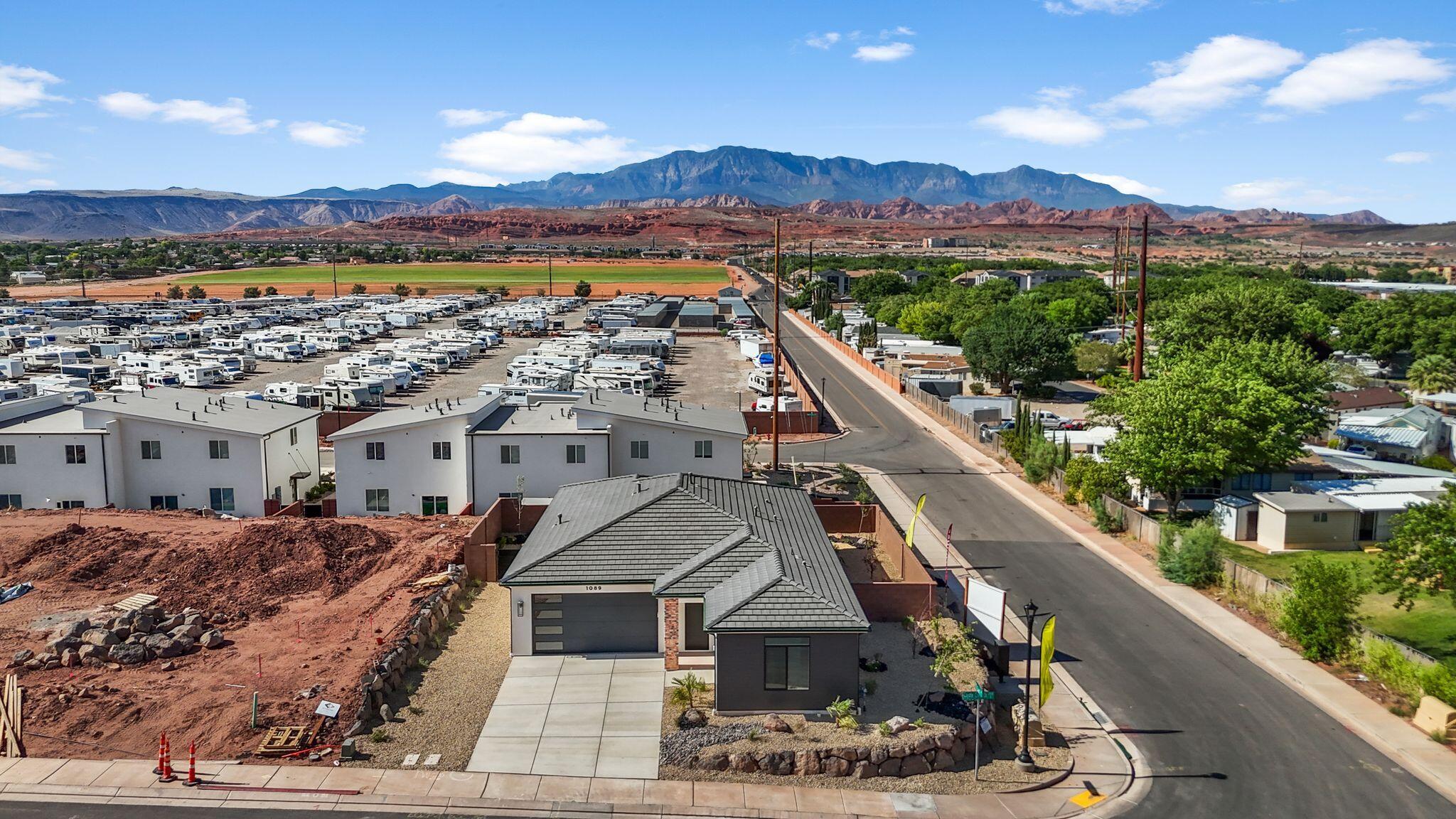 DESERT RIDGE - Residential