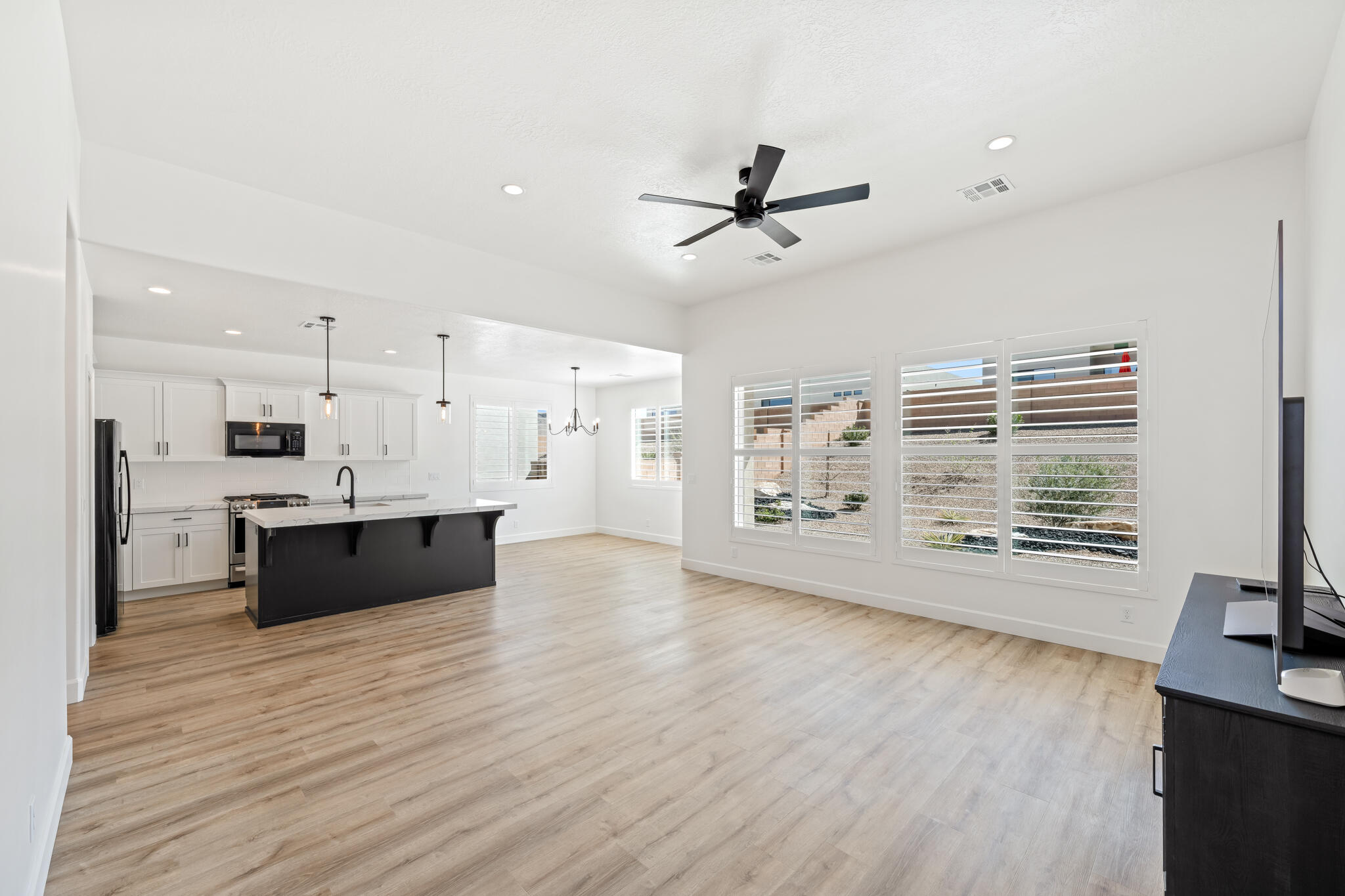 LEDGES OF SG POCKET MESA - Residential