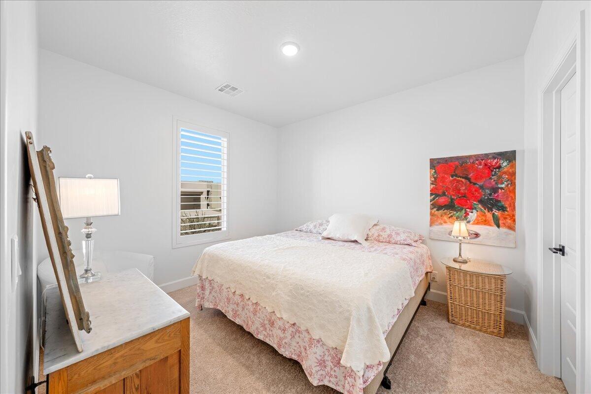 LEDGES OF SG POCKET MESA - Residential