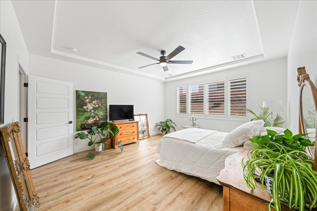 LEDGES OF SG POCKET MESA - Residential