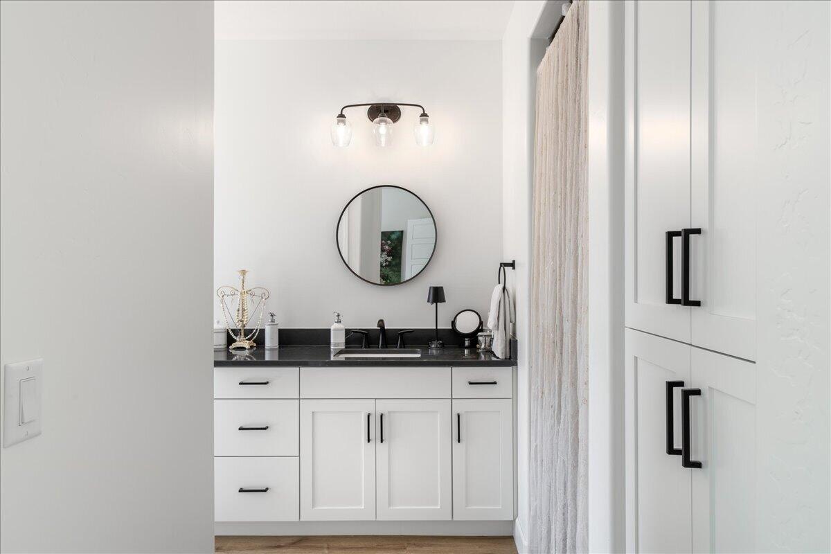 LEDGES OF SG POCKET MESA - Residential