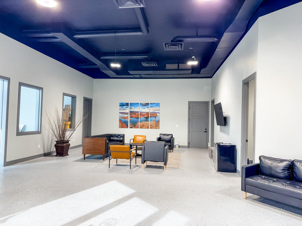 Photo of 635 E Telegraph ST, Washington, UT 84780 (MLS # 26-274872)