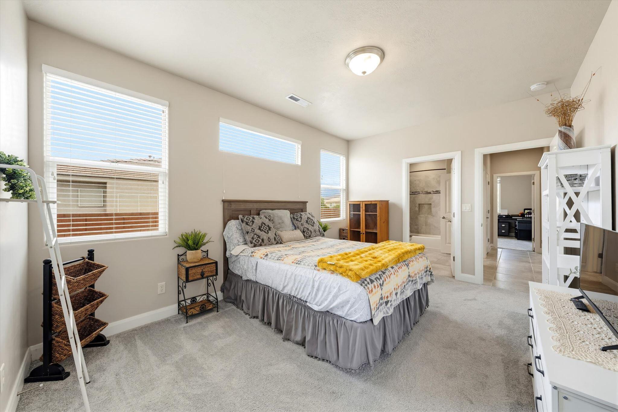 SKY RIDGE - Residential