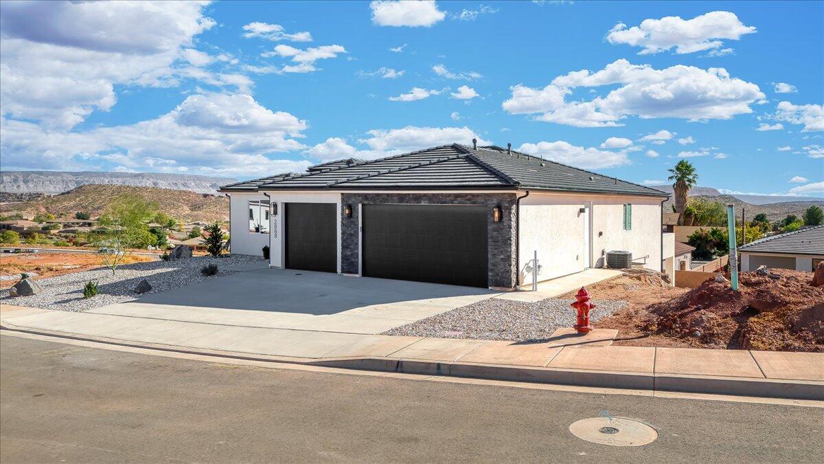 ESTATES AT BURKE SPRINGS - Residential