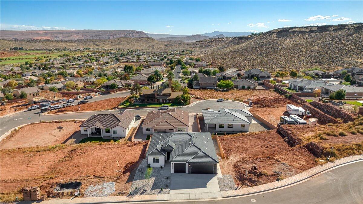 ESTATES AT BURKE SPRINGS - Residential