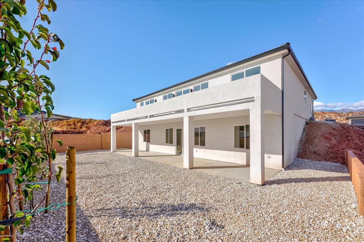 ESTATES AT BURKE SPRINGS - Residential