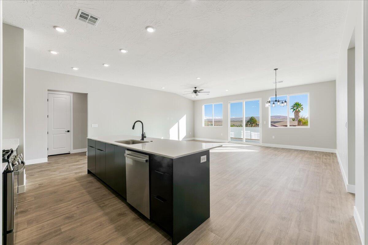 ESTATES AT BURKE SPRINGS - Residential