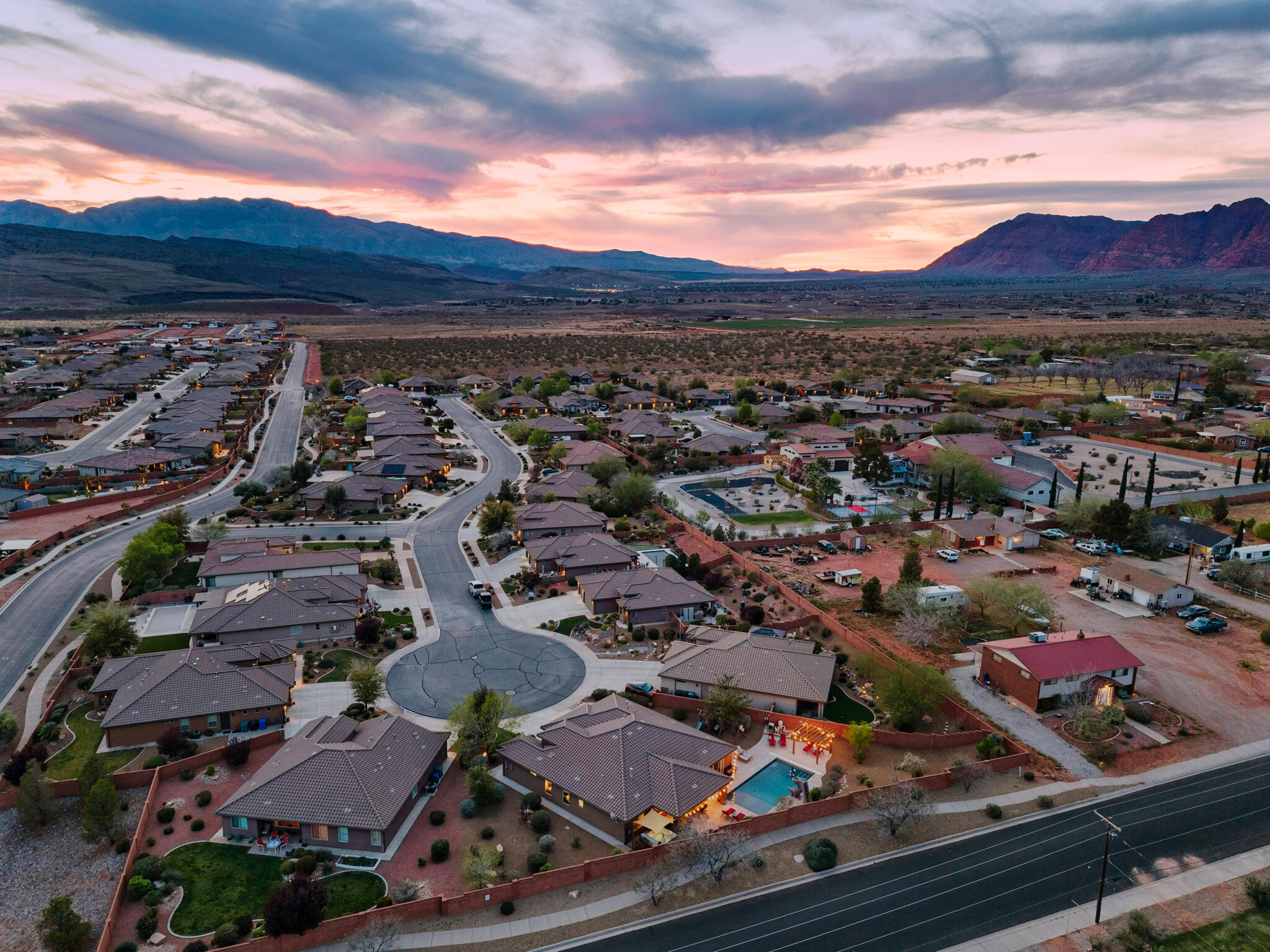 QUAIL COVE - Residential