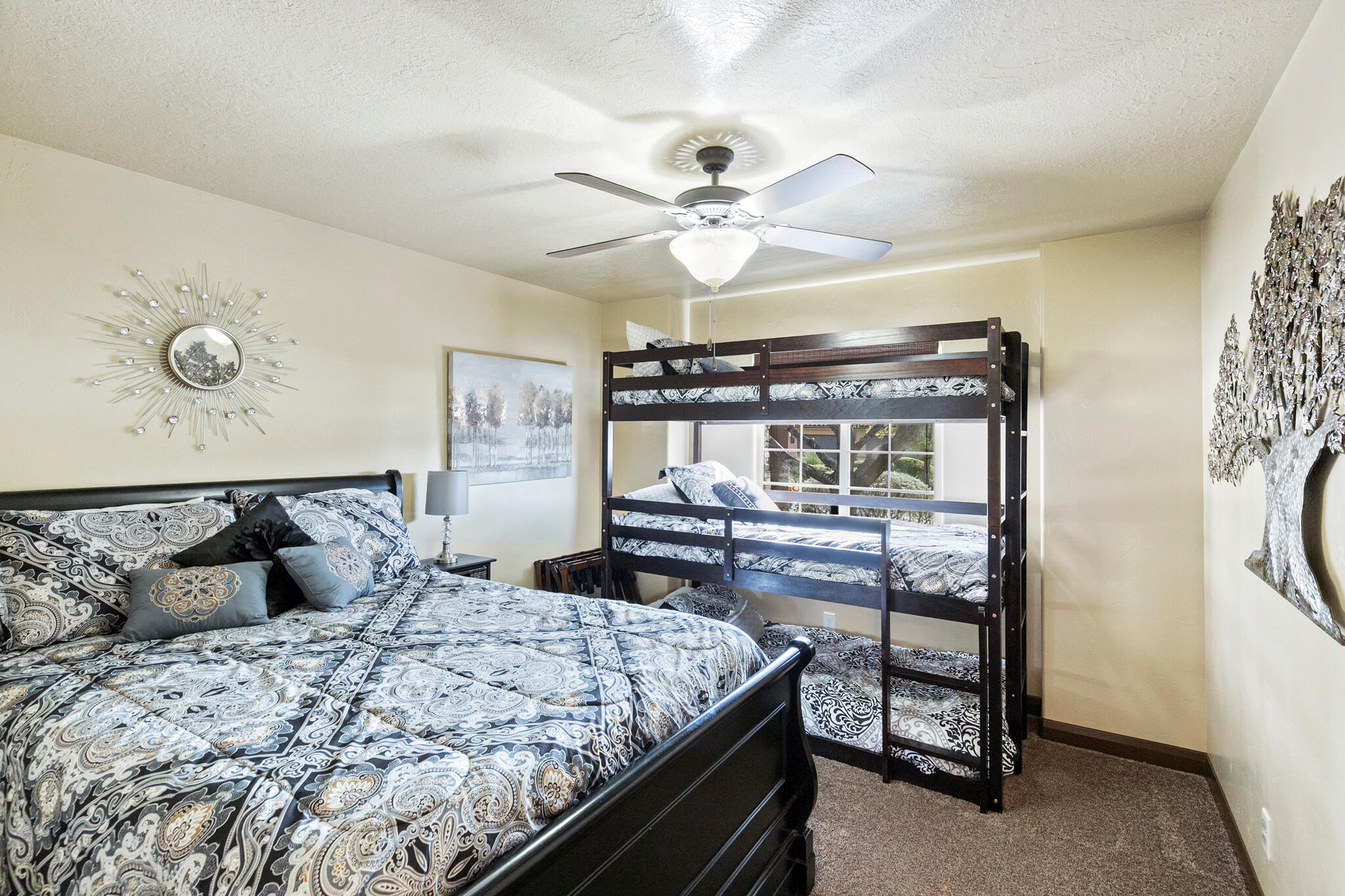 QUAIL COVE - Residential