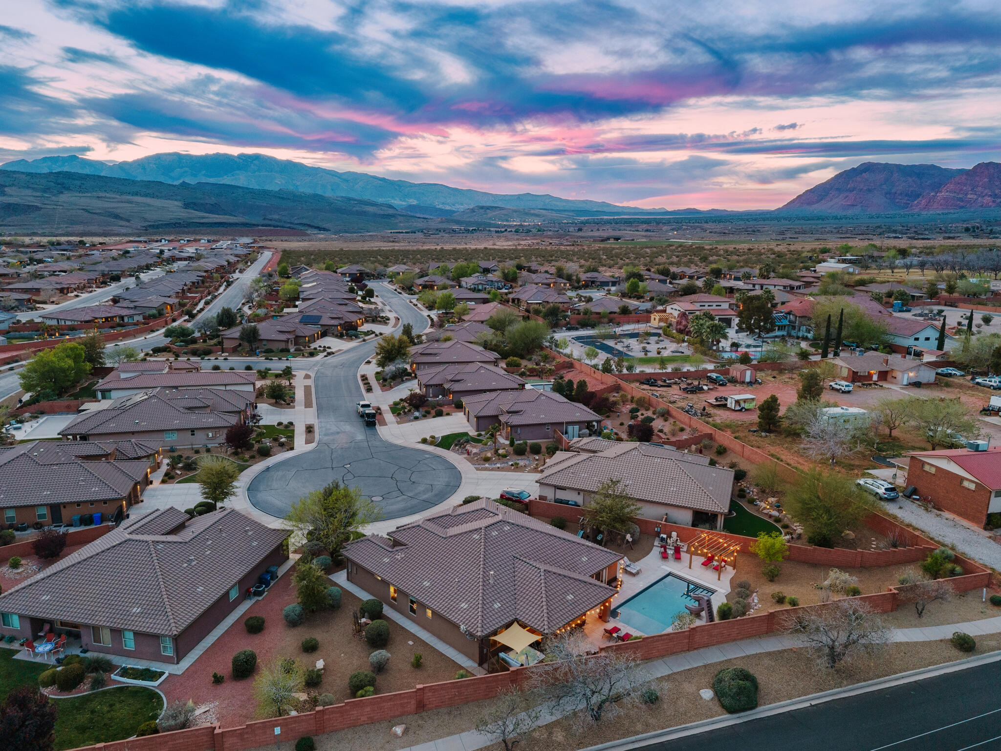 QUAIL COVE - Residential