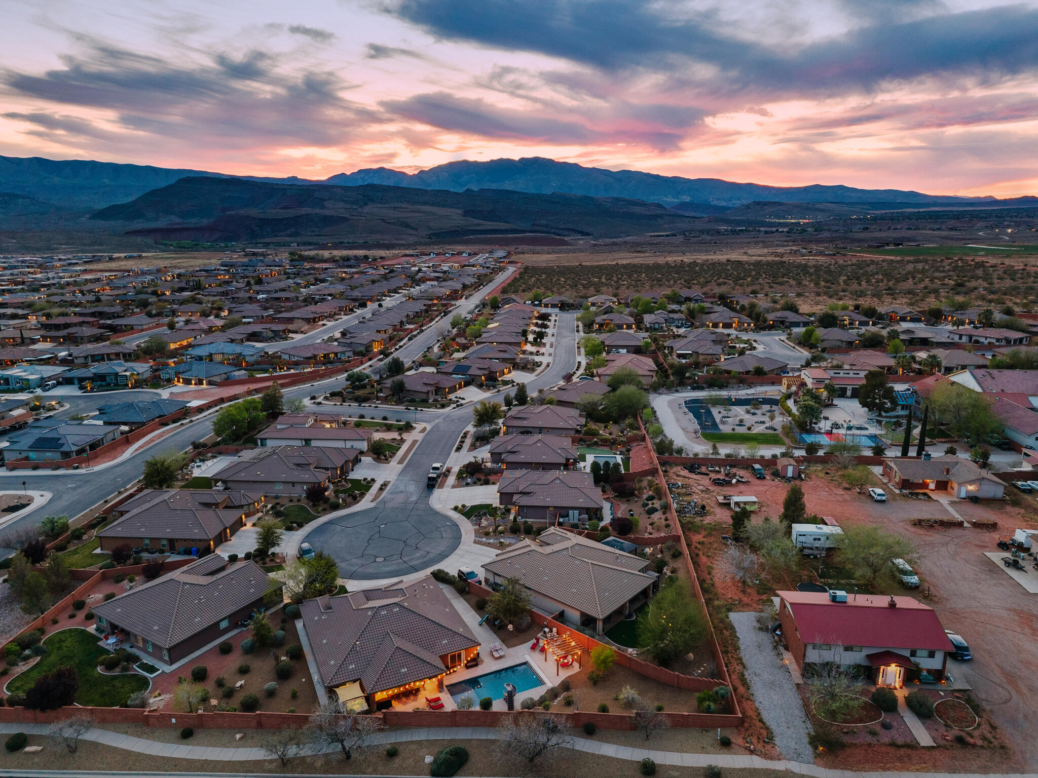 QUAIL COVE - Residential