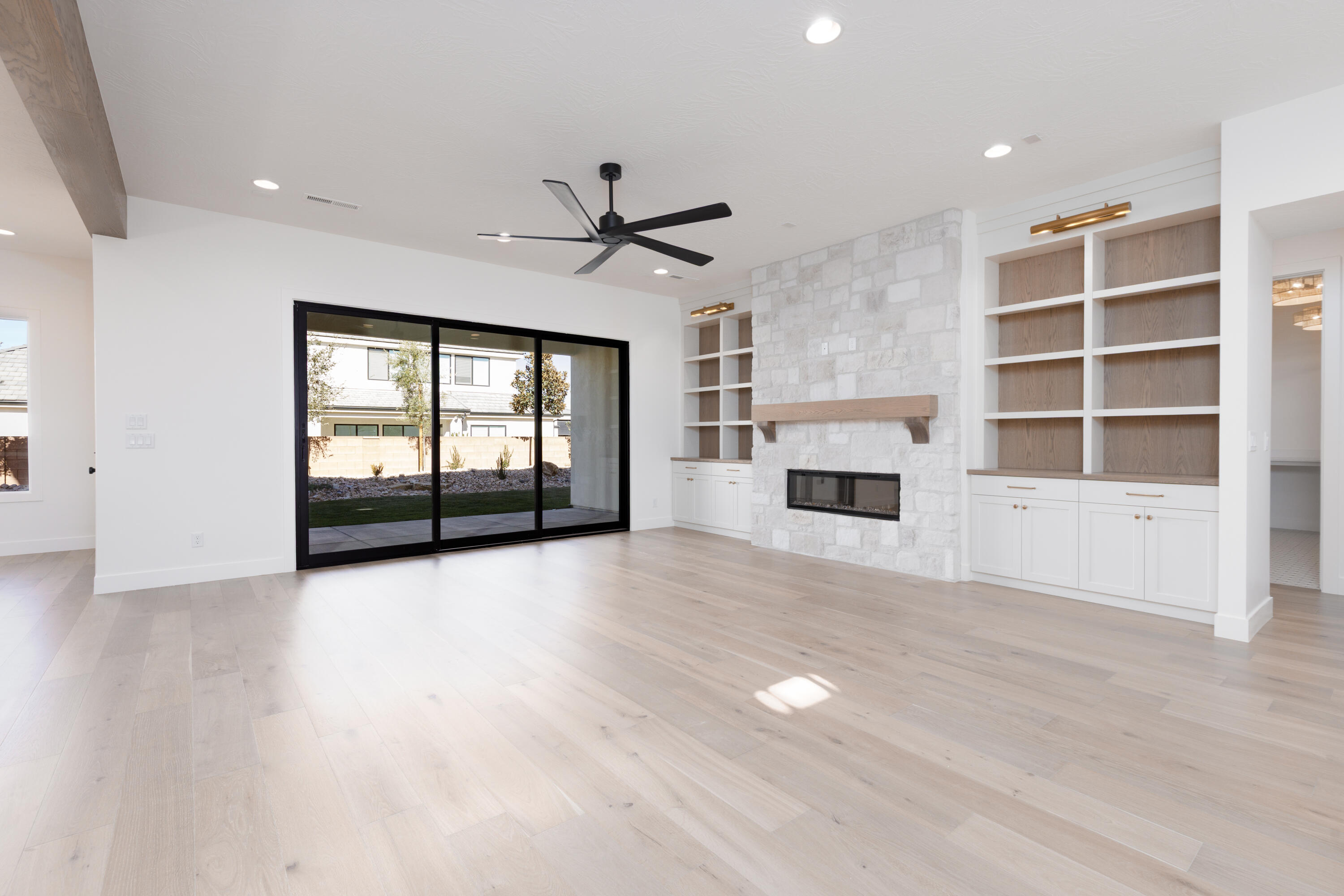 CRIMSON VISTAS - Residential