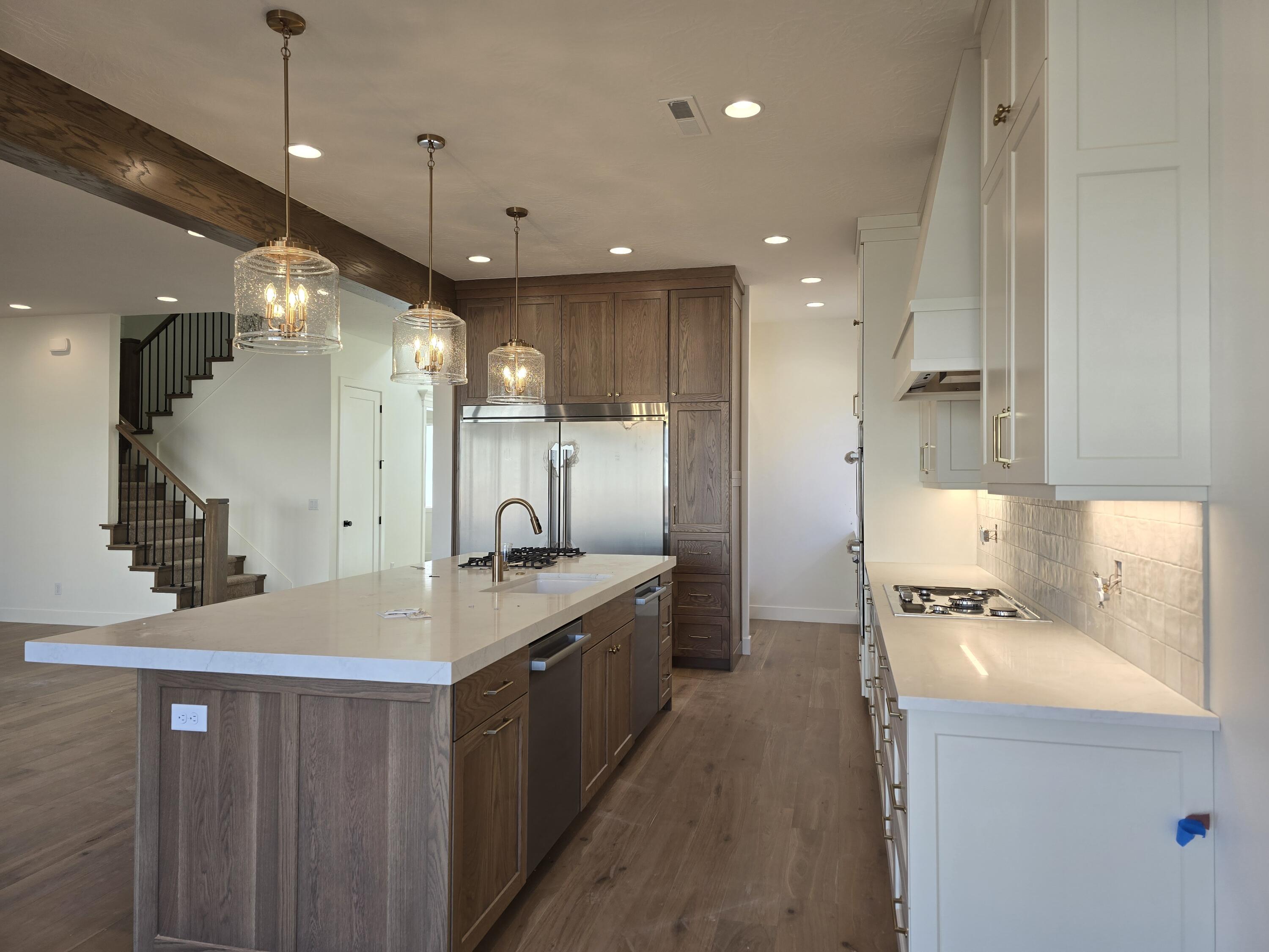 CRIMSON VISTAS - Residential