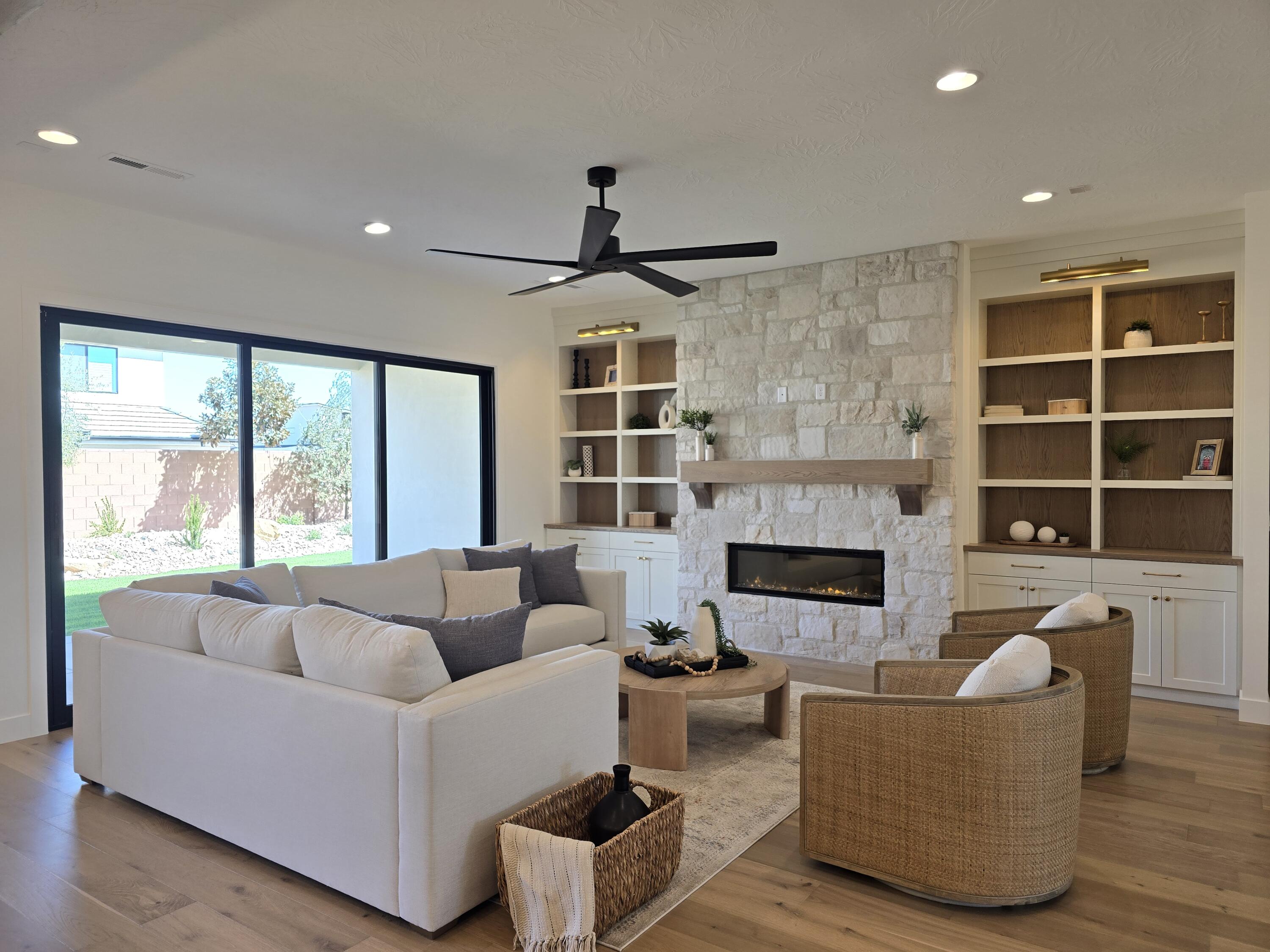 CRIMSON VISTAS - Residential