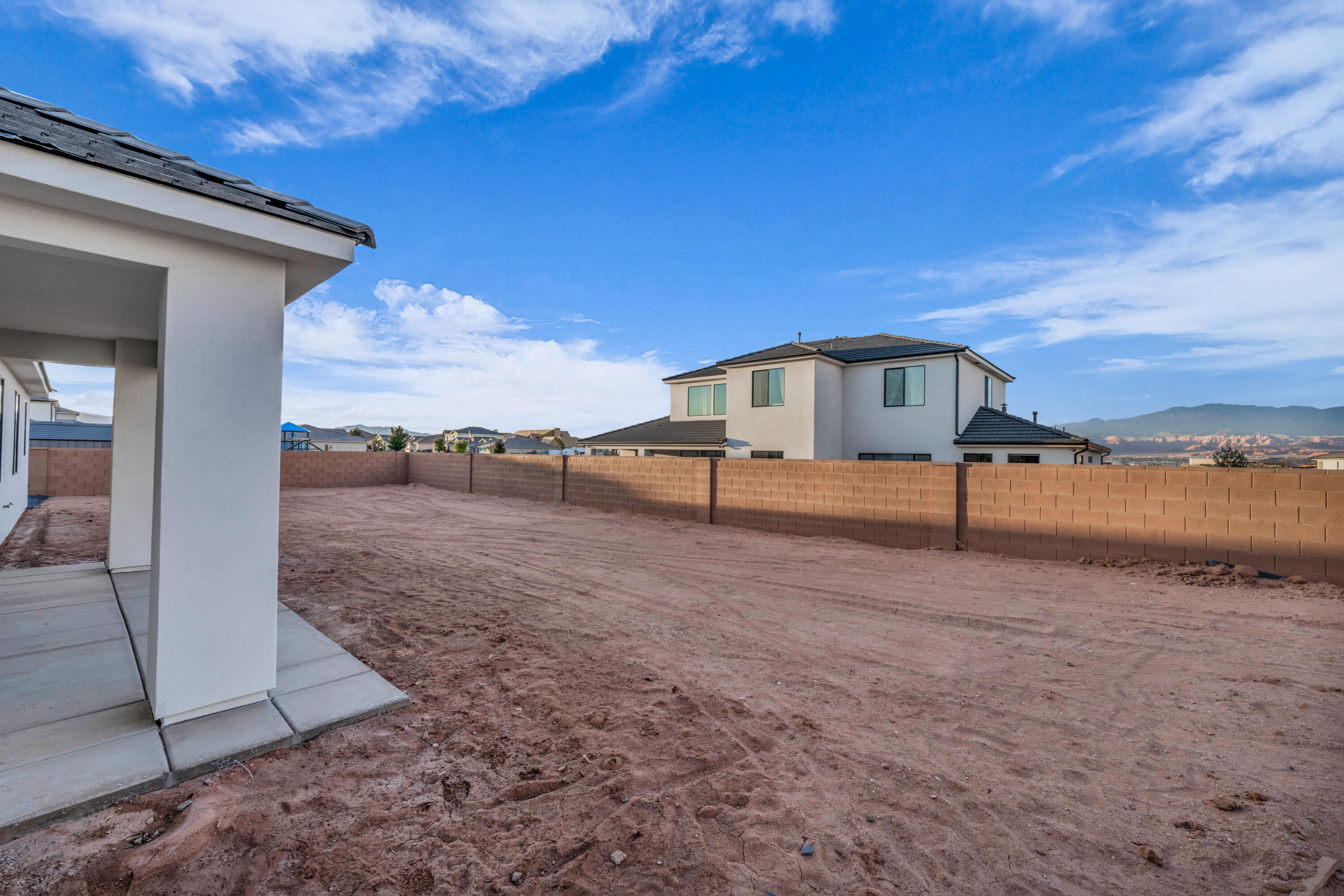 MAPLE MEADOWS - Residential