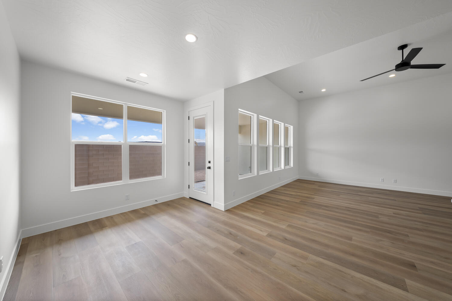 RED SANDS AT DESERT SANDS - Residential