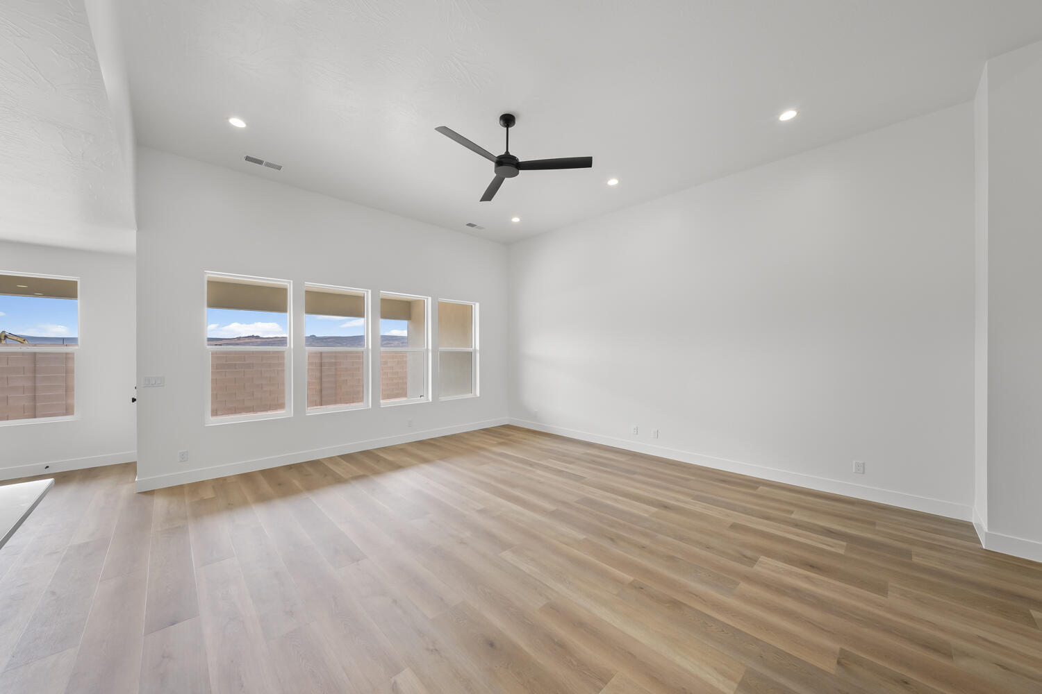 RED SANDS AT DESERT SANDS - Residential