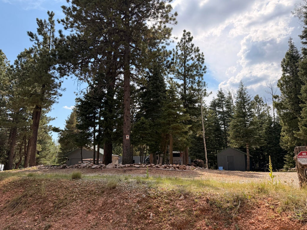 Photo of 460 S Inspiration, Duck Creek, UT 84762 (MLS # 26-275232)