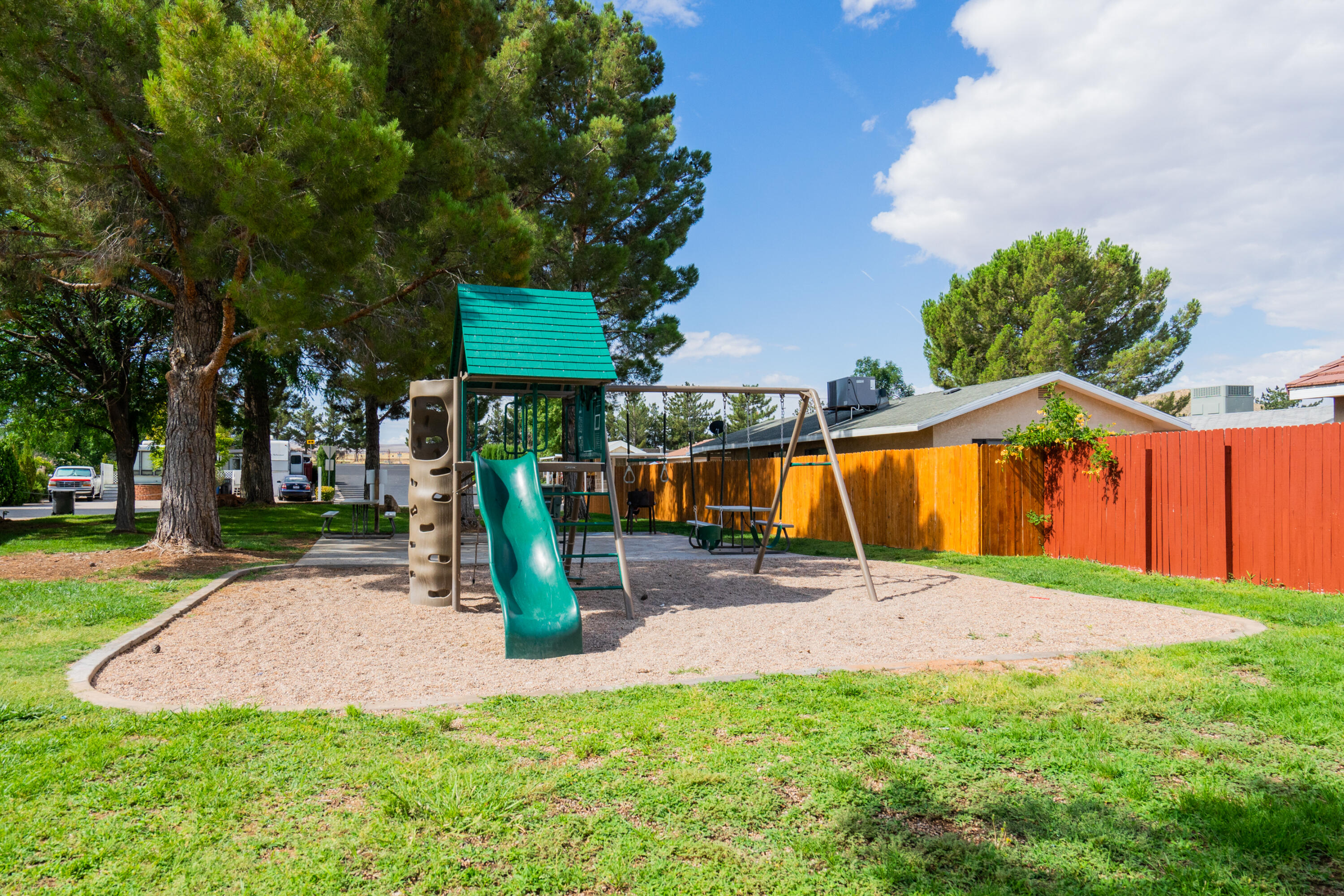 QUAIL LAKE ESTATES - Residential