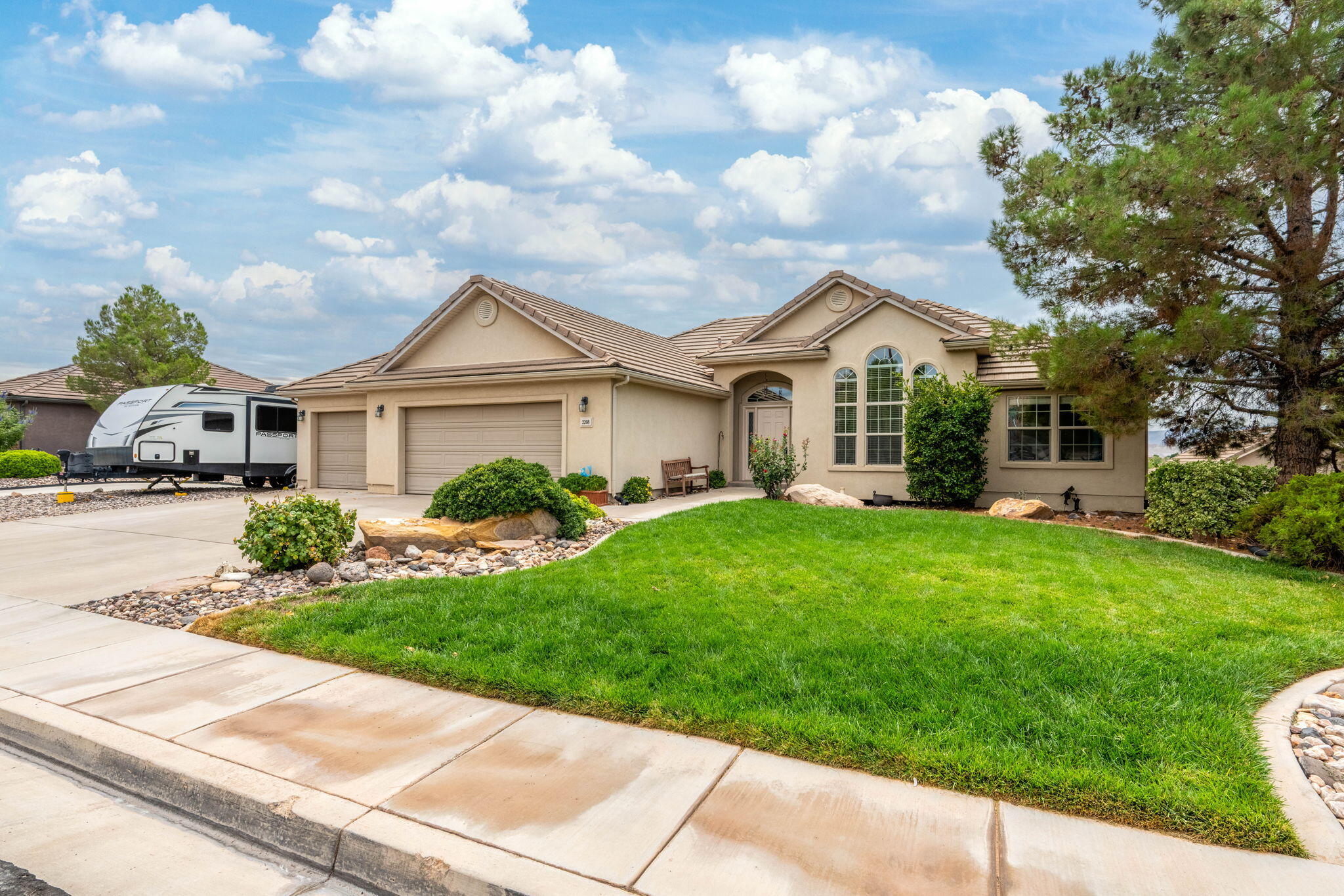 RED BUTTE - Residential