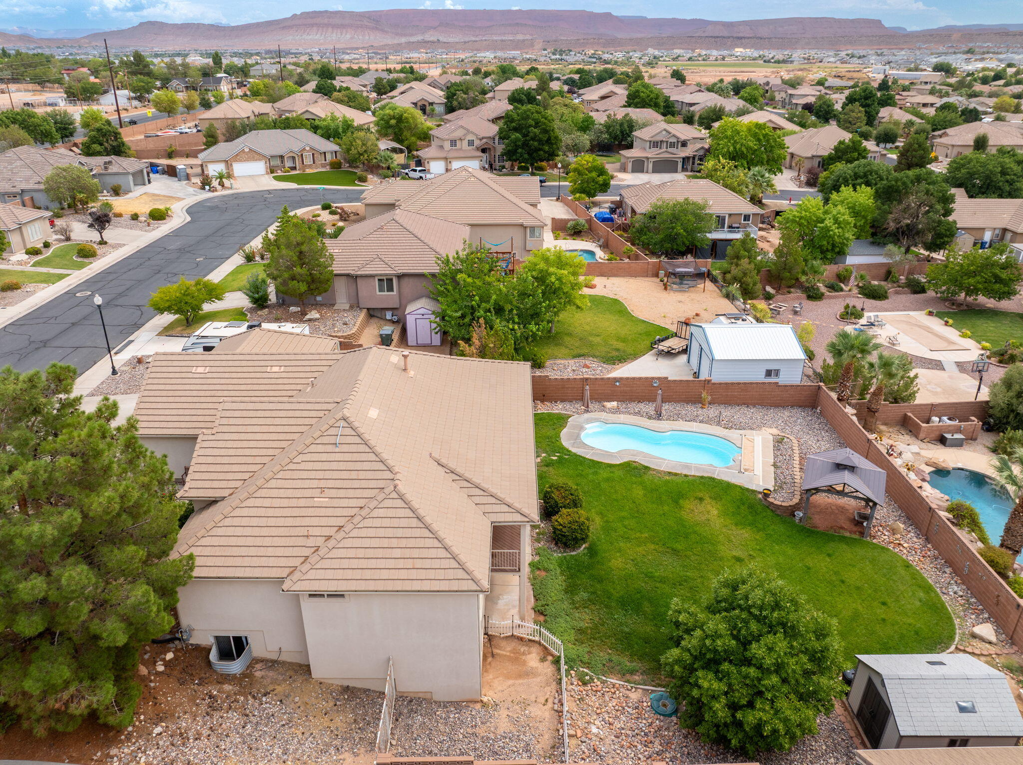 RED BUTTE - Residential