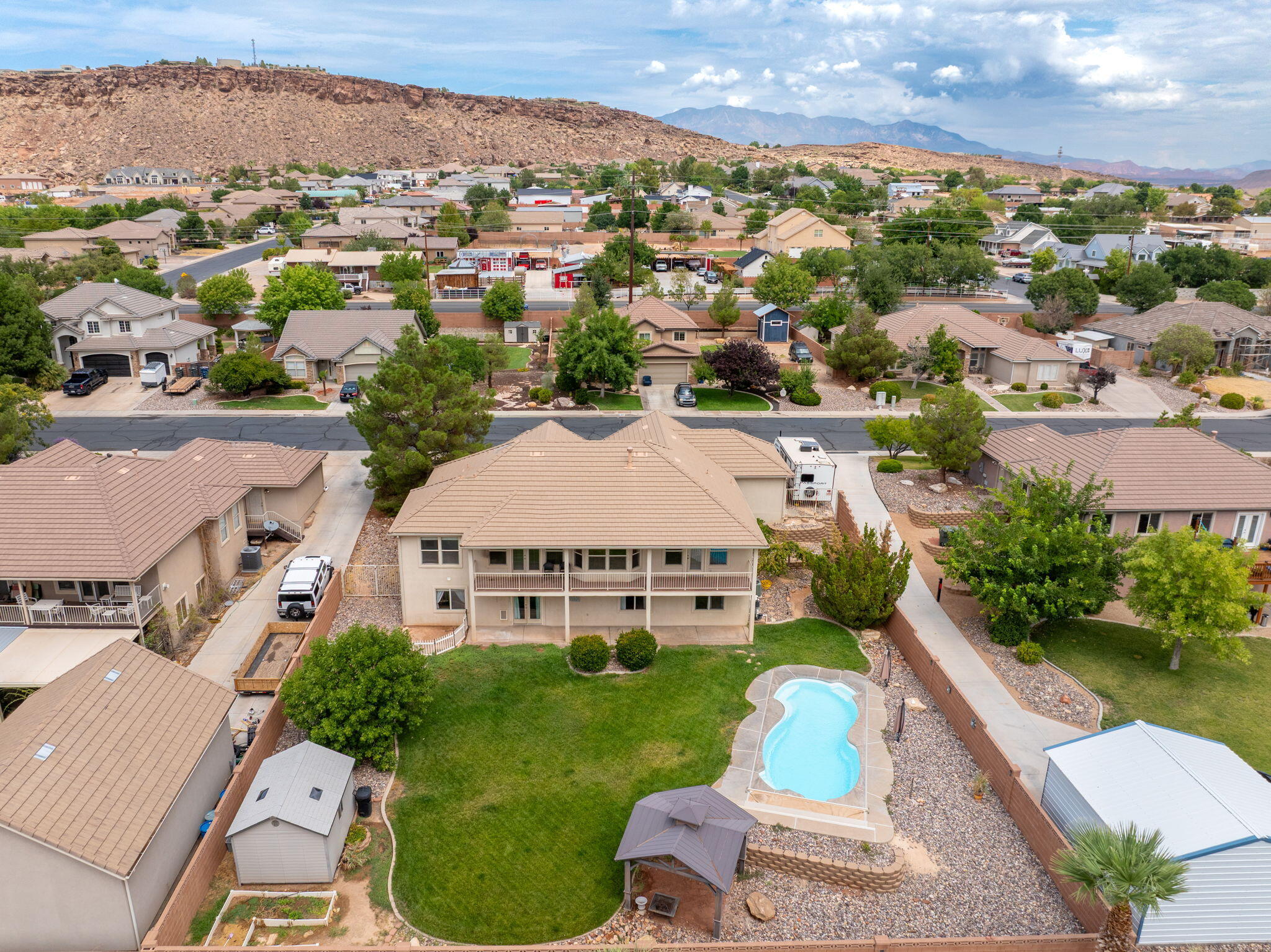 RED BUTTE - Residential