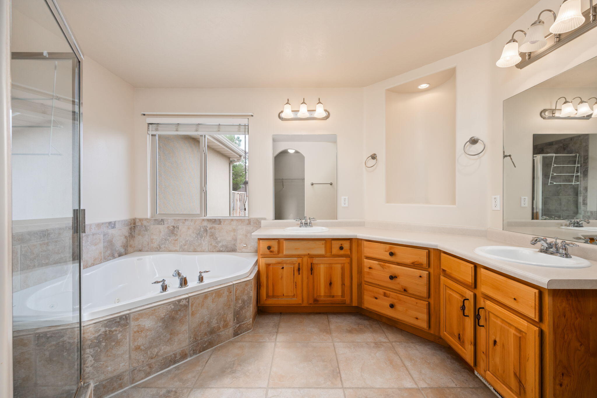 RED BUTTE - Residential