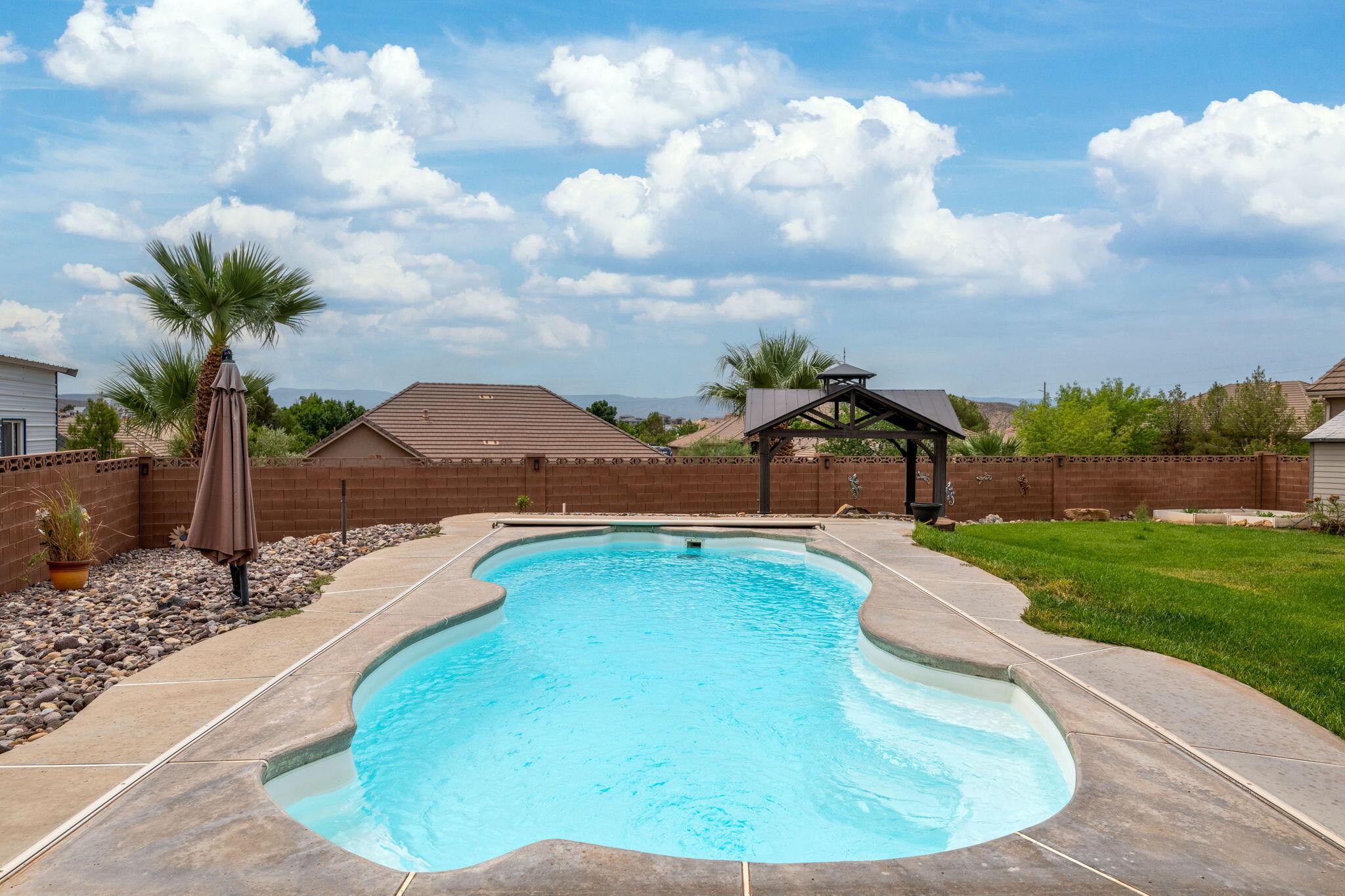 RED BUTTE - Residential