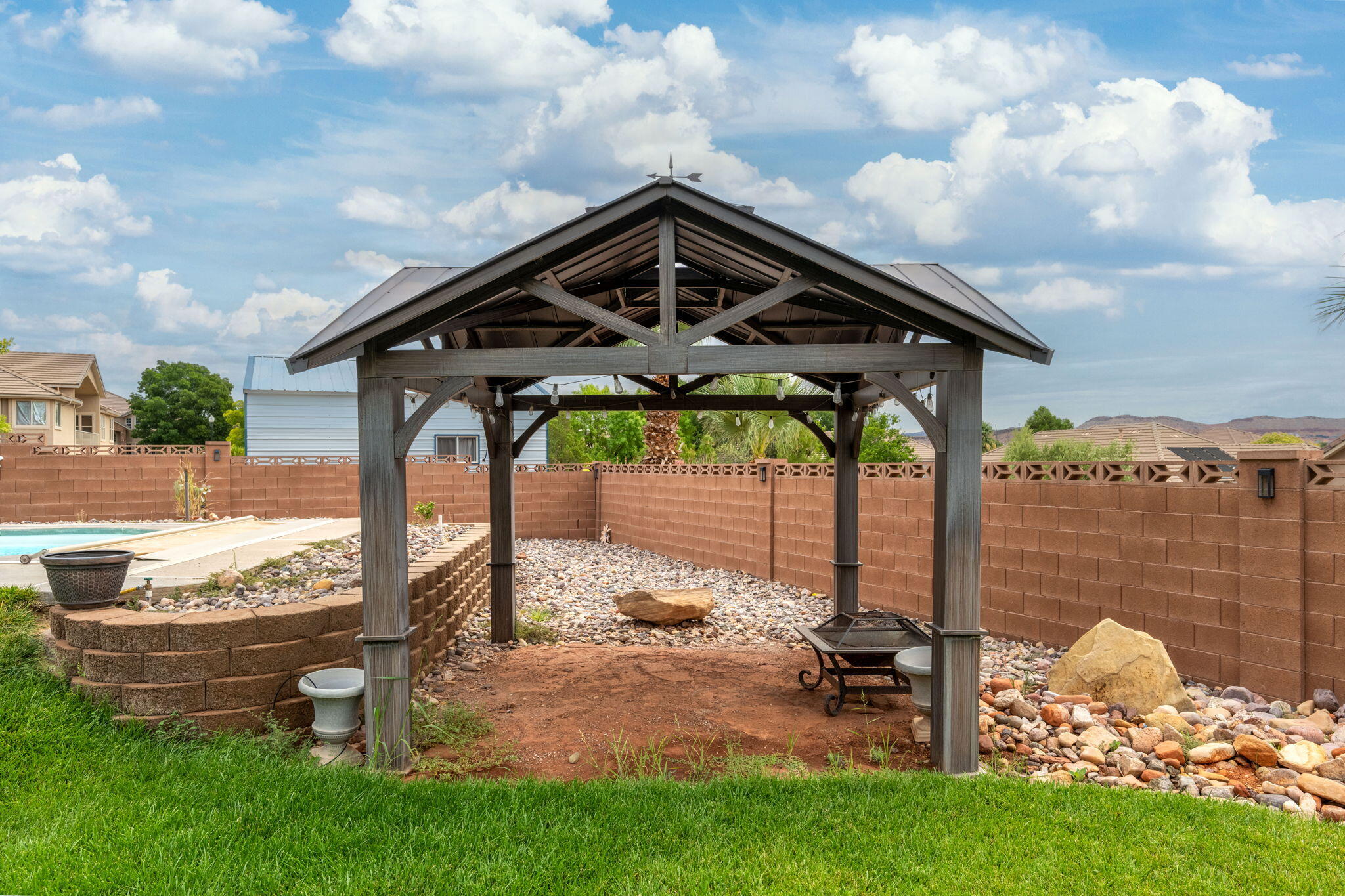 RED BUTTE - Residential