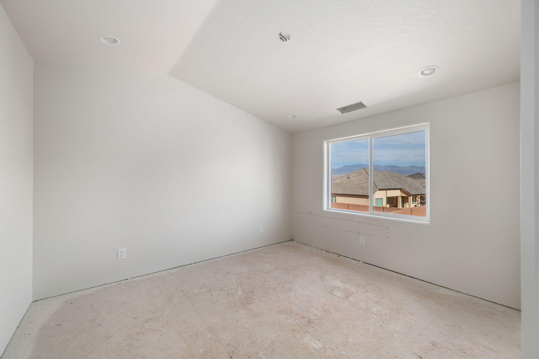 LAKESIDE STUCKI FARMS - Residential