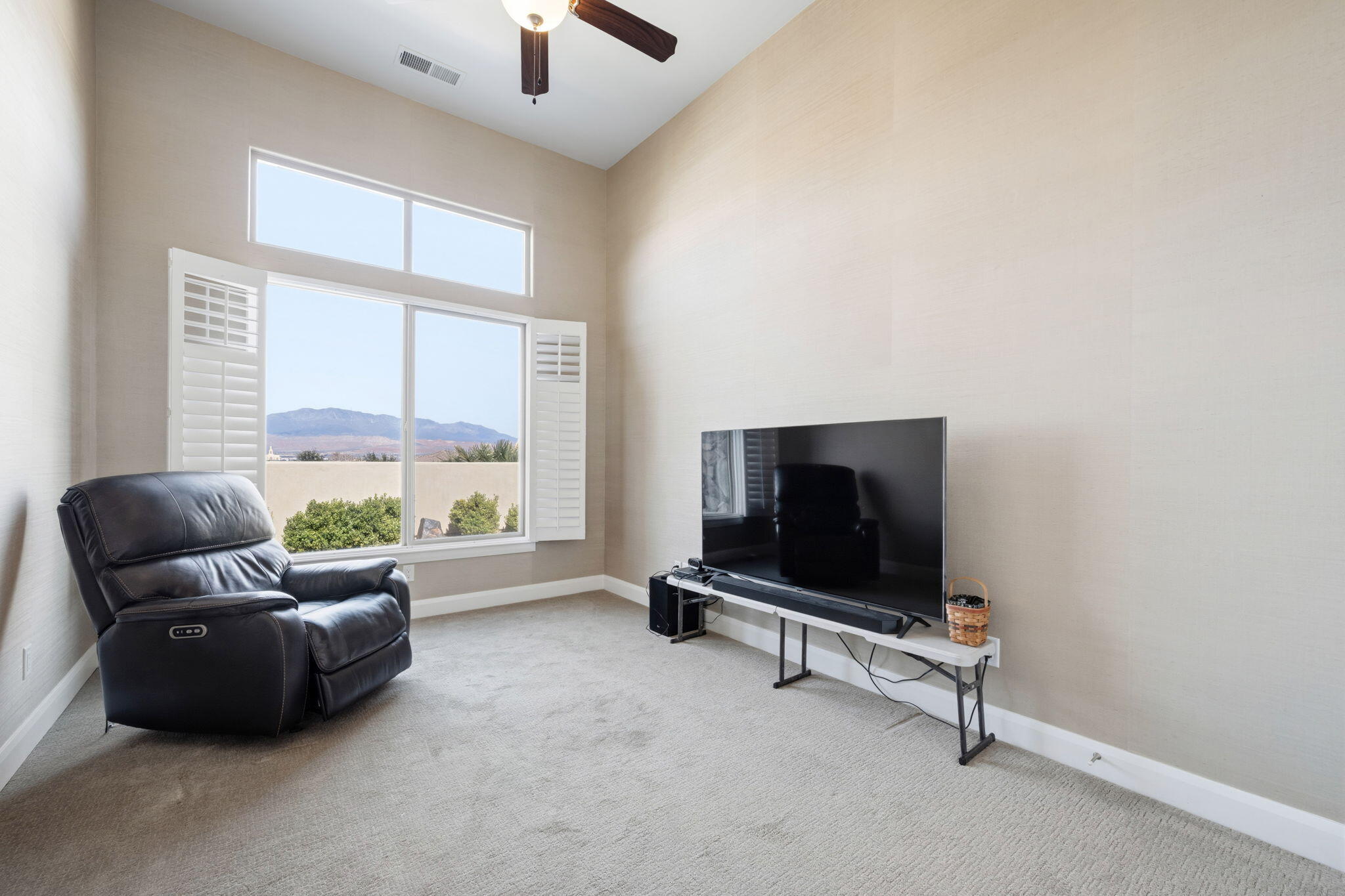 CORNERSTONE - Residential