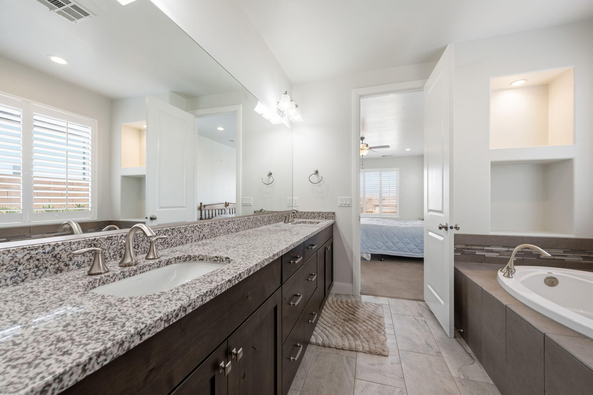 CORNERSTONE - Residential