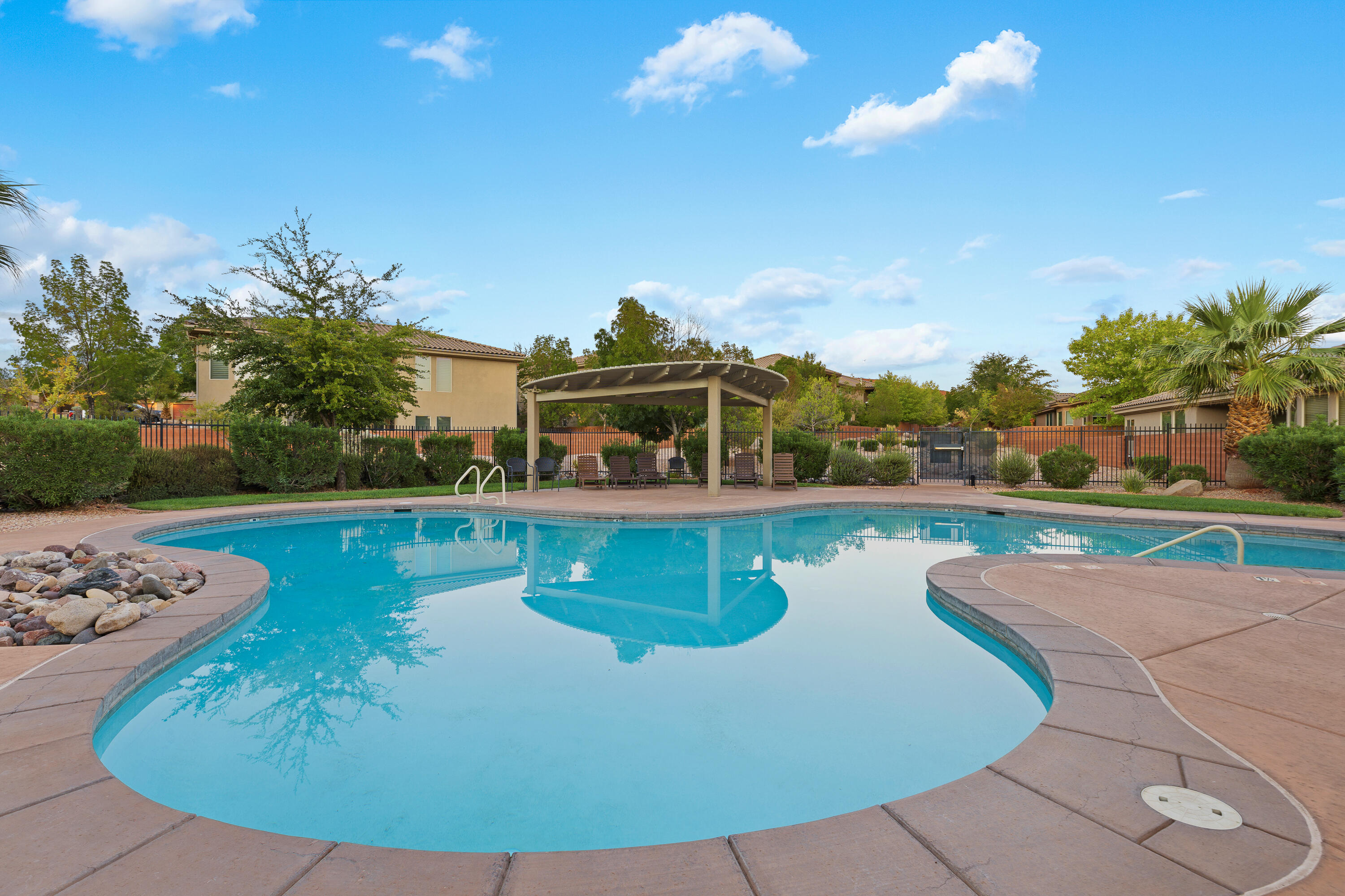 ESTRELLA - Residential