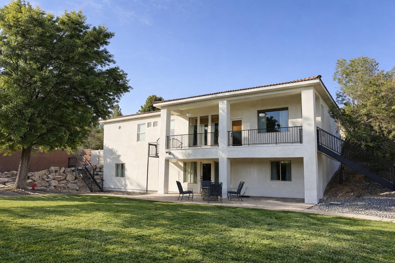 KNOLLS AT LITTLE VALLEY - Residential