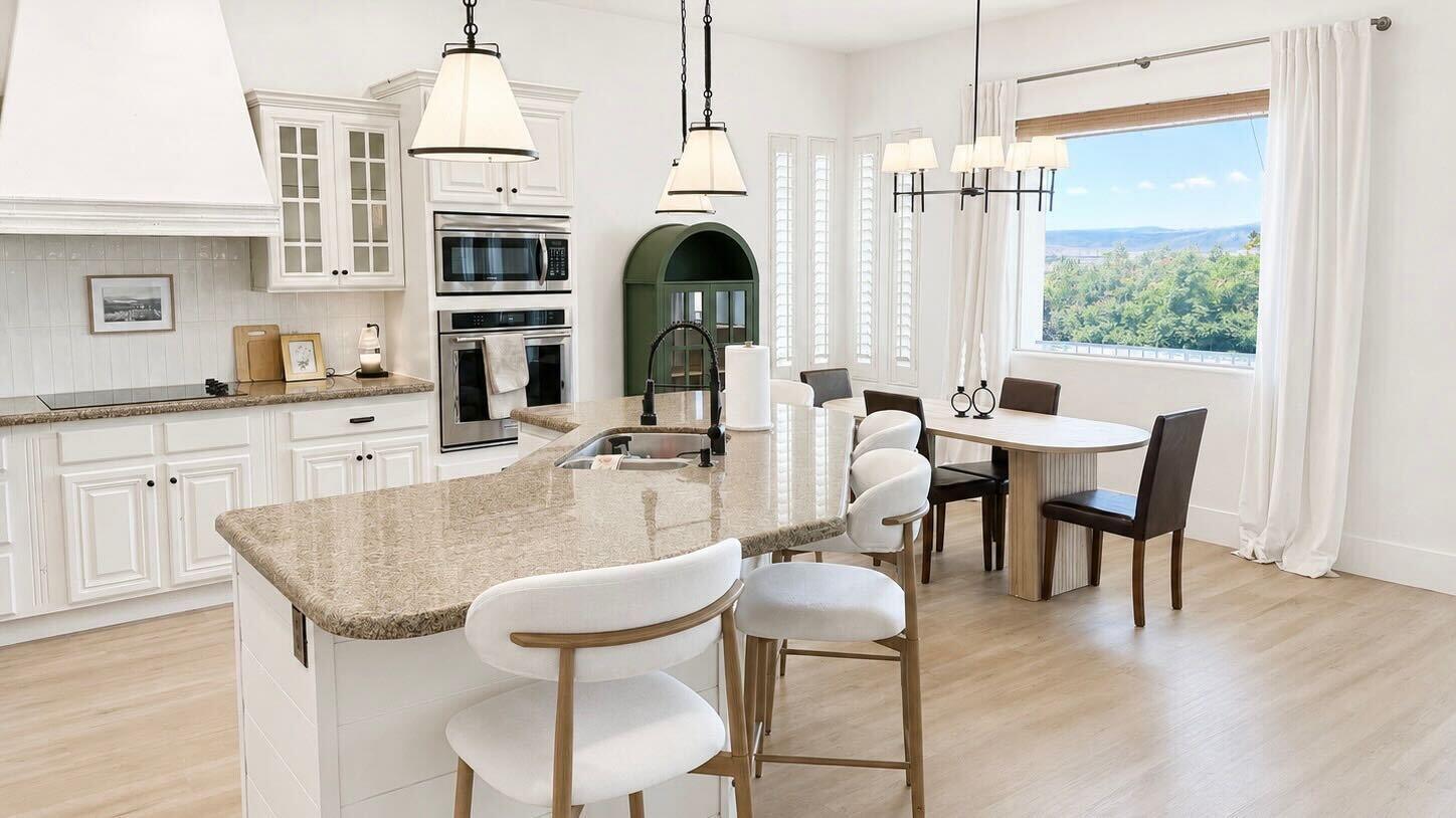 KNOLLS AT LITTLE VALLEY - Residential