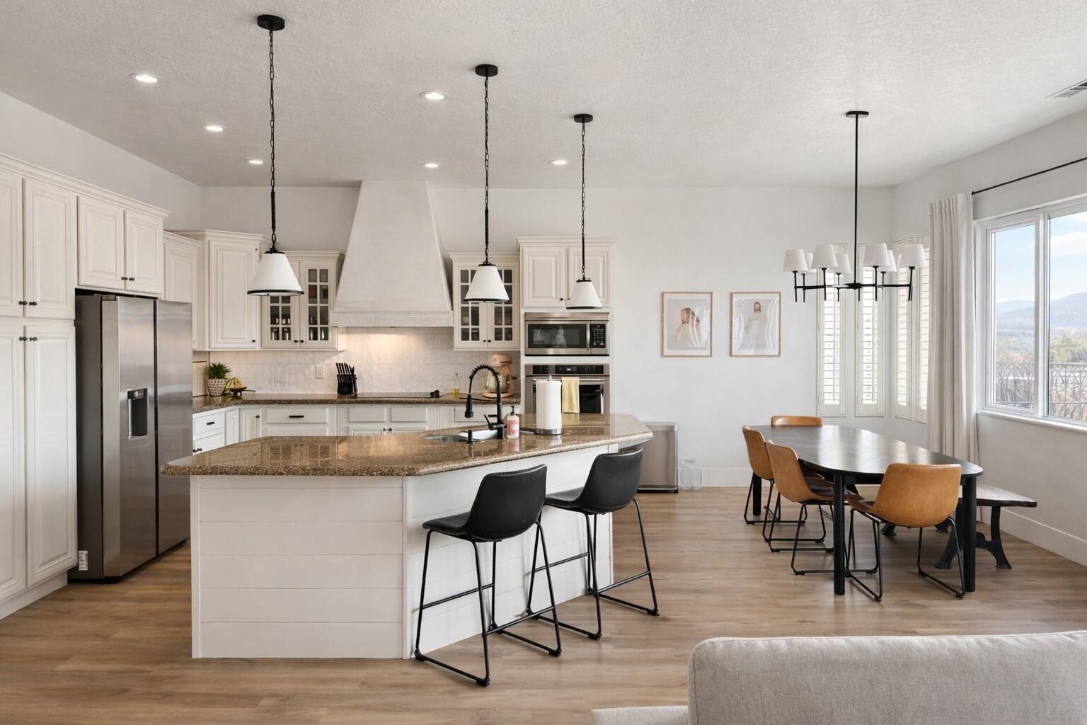 KNOLLS AT LITTLE VALLEY - Residential