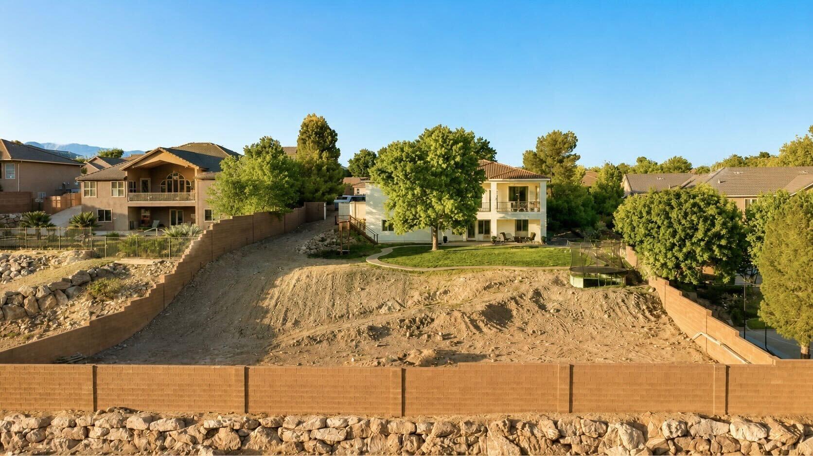 KNOLLS AT LITTLE VALLEY - Residential