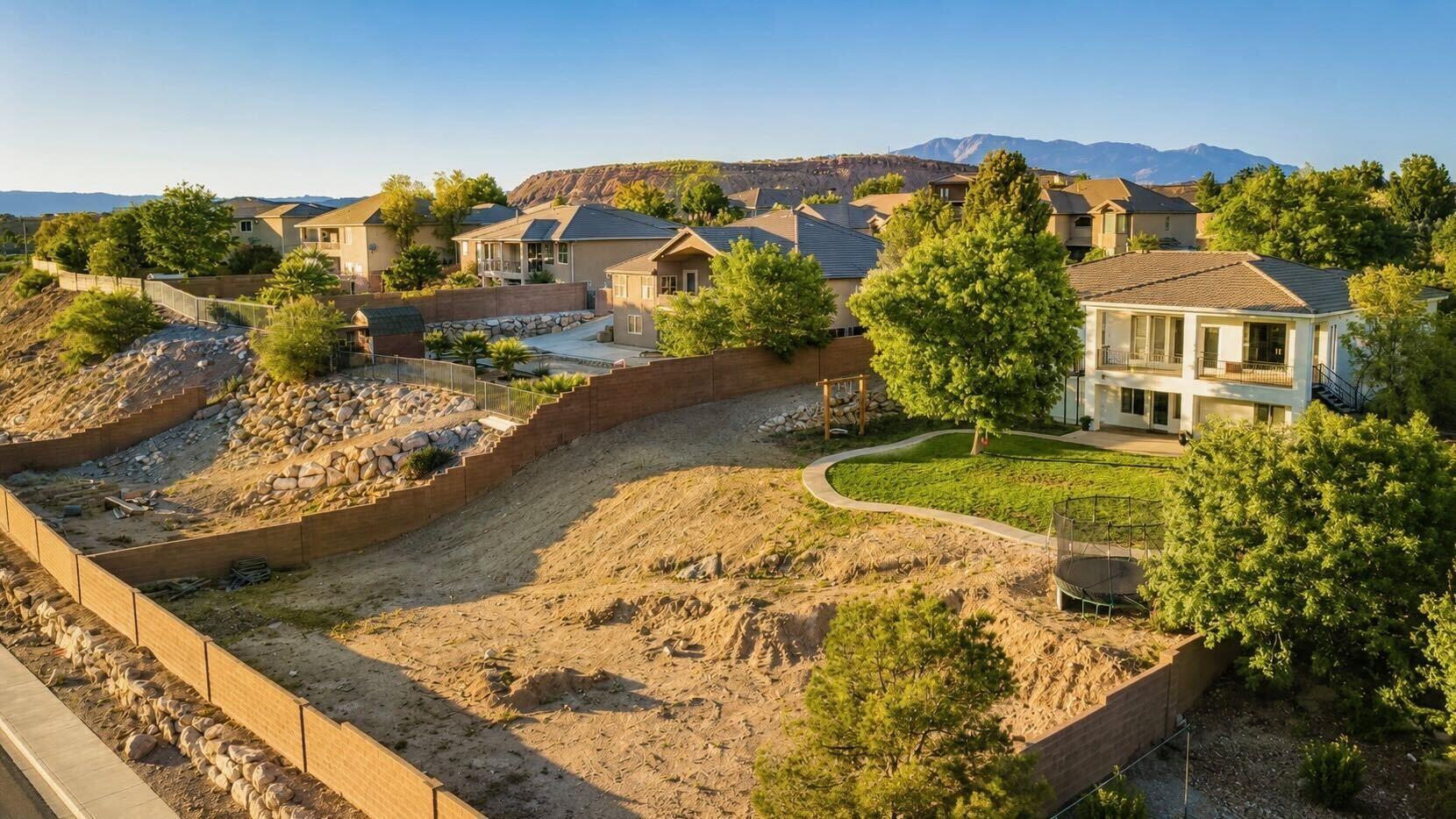 KNOLLS AT LITTLE VALLEY - Residential