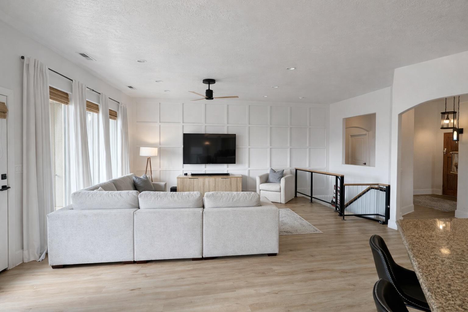 KNOLLS AT LITTLE VALLEY - Residential