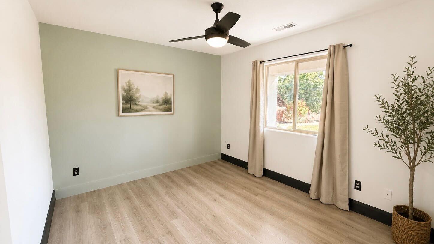KNOLLS AT LITTLE VALLEY - Residential