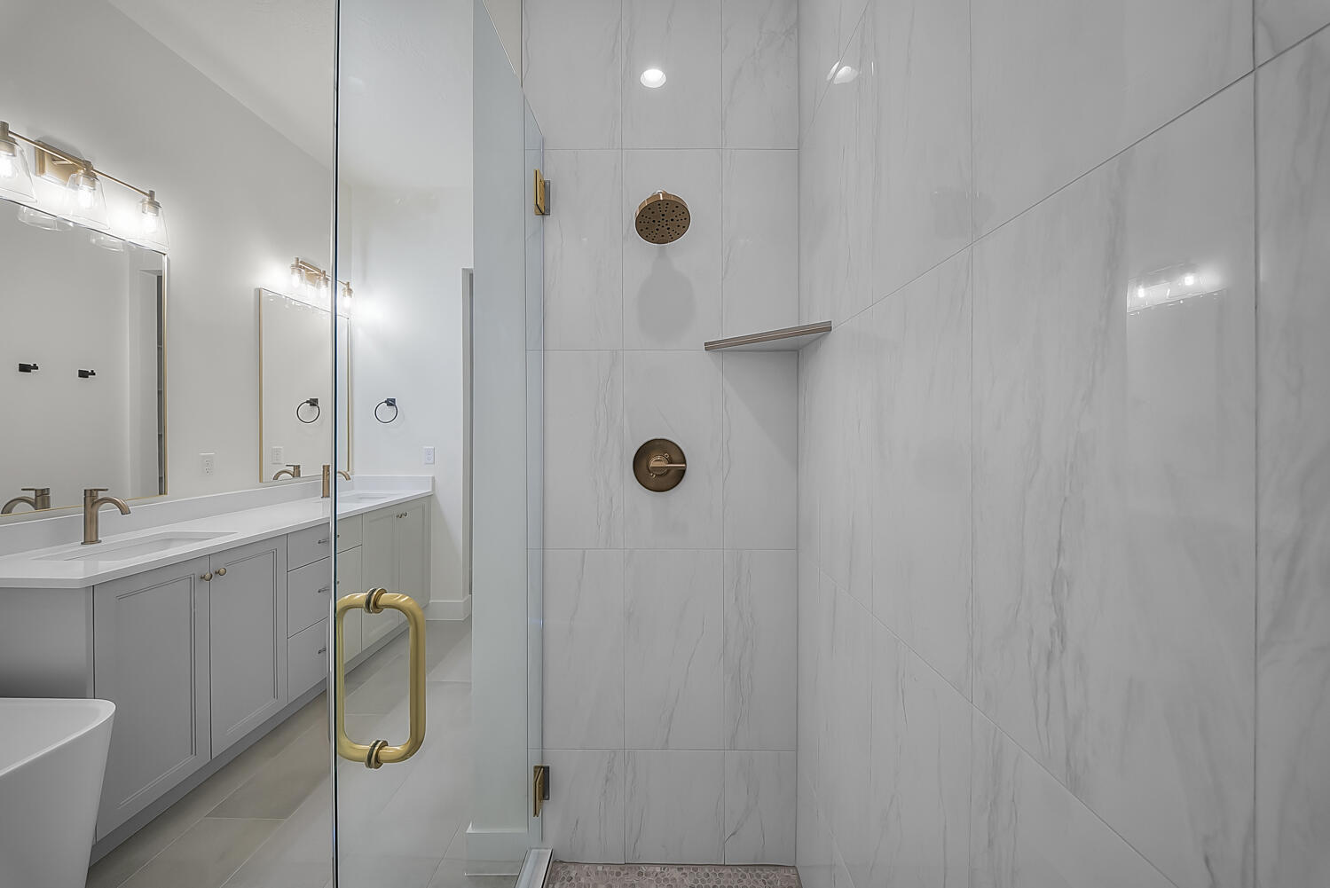 DESERT HORIZON - Residential