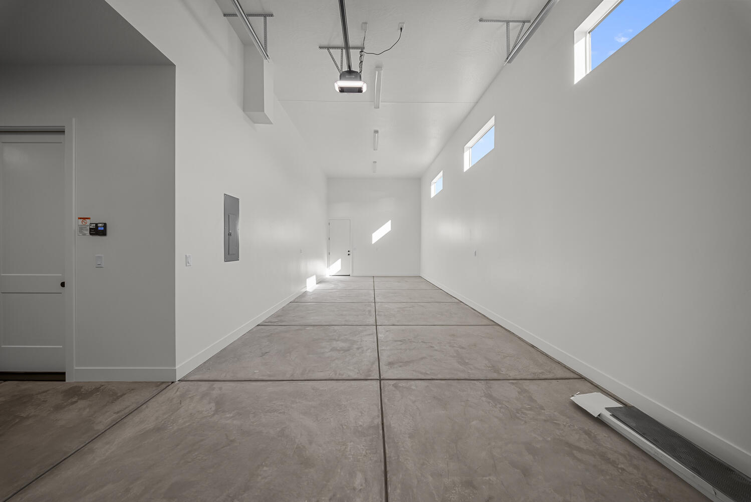 DESERT HORIZON - Residential