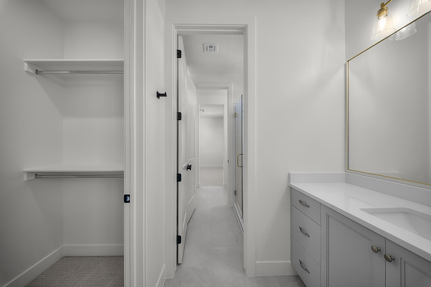 DESERT HORIZON - Residential