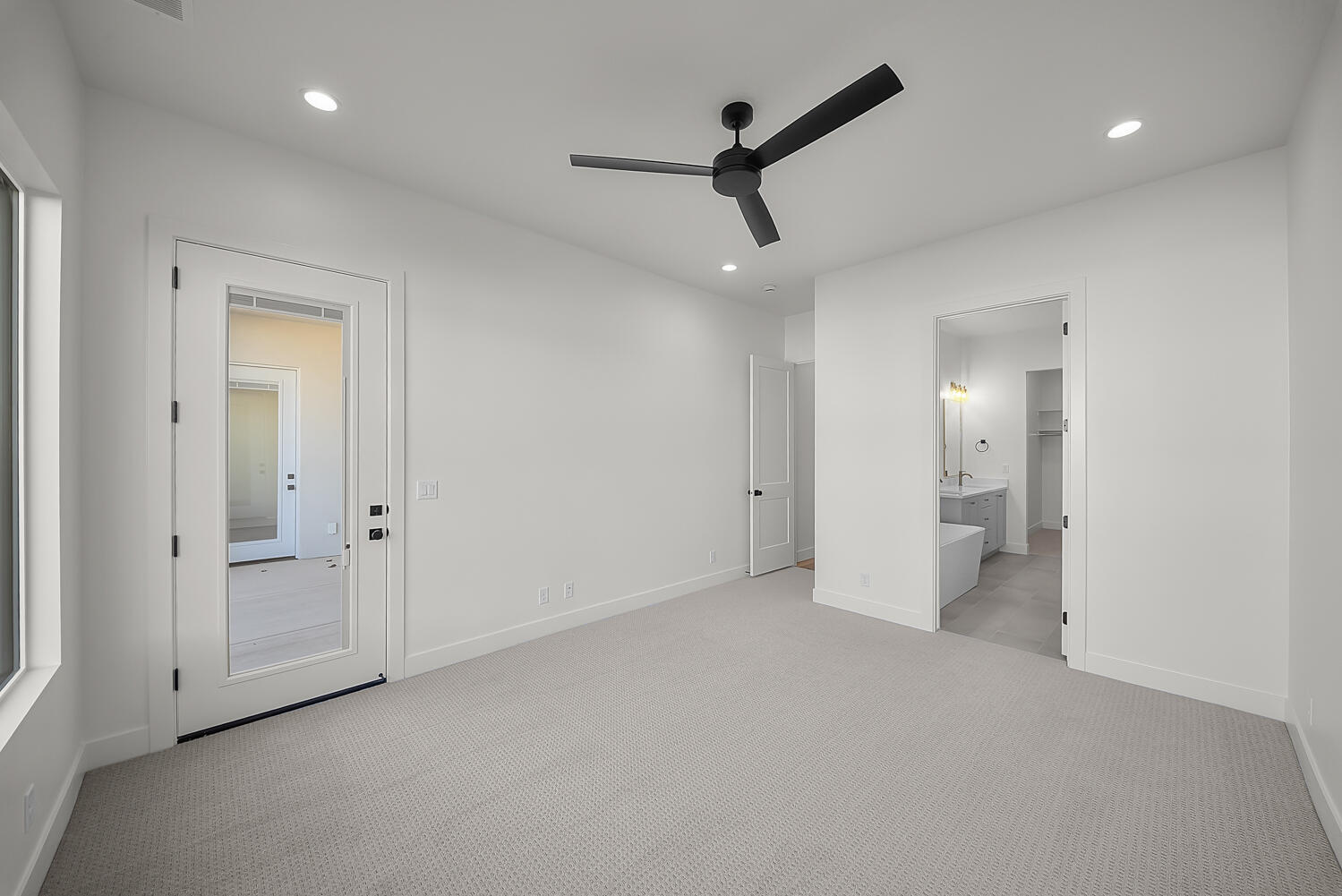 DESERT HORIZON - Residential